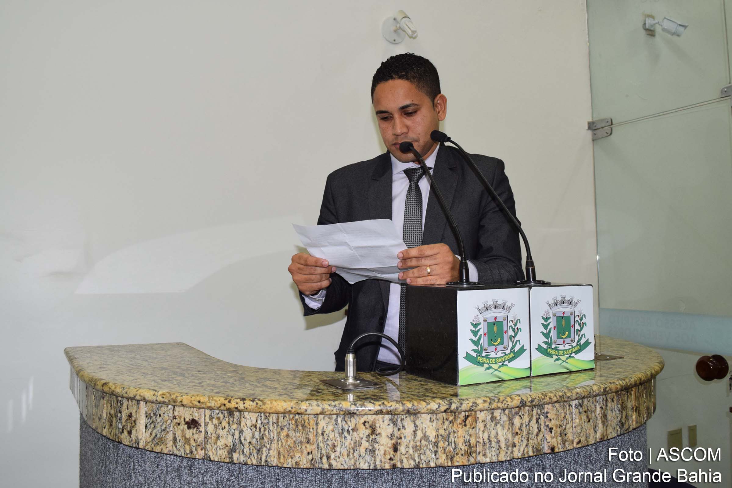 Vereador Ronaldo Almeida Caribé (Ron) recebe censura.