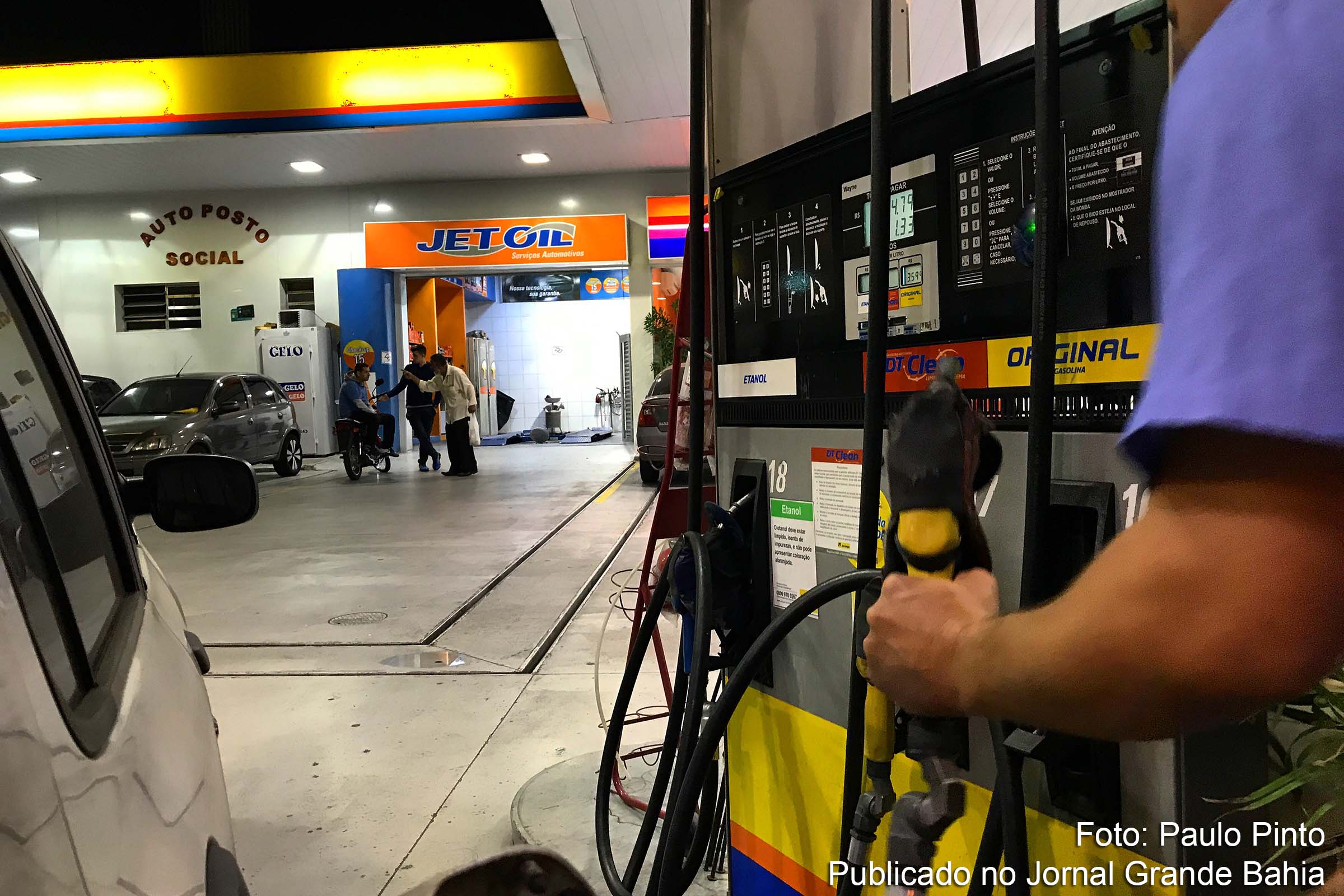 AGU diz que aumento do PIS/Cofins sobre combustível é constitucional.