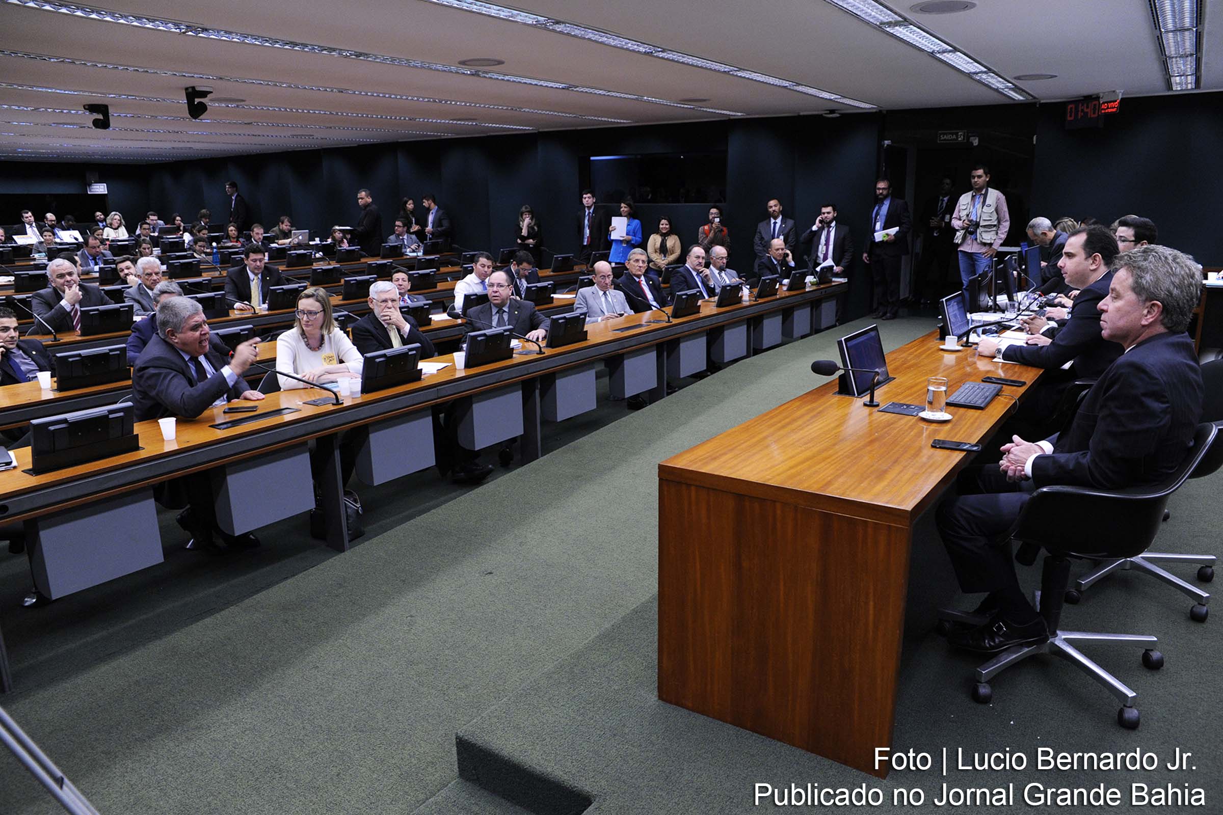 Reunião da CCJ da Câmara dos Deputados debate representação criminal contra presidente Michel Temer.