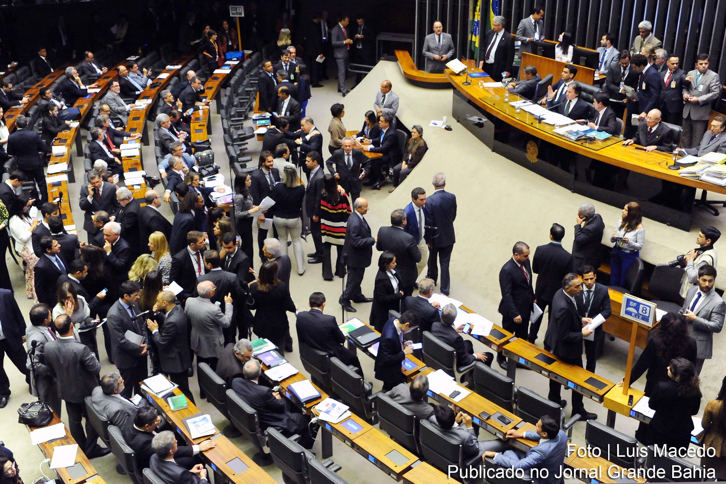 Congresso Nacional vota vetos presidenciais, que dependem de votação nominal, dos projetos da Lei de Diretrizes Orçamentárias (LDO) de 2018 (PLN 1/18) e de abertura de créditos orçamentários para o serviço de emissão de passaportes pela Polícia Federal.