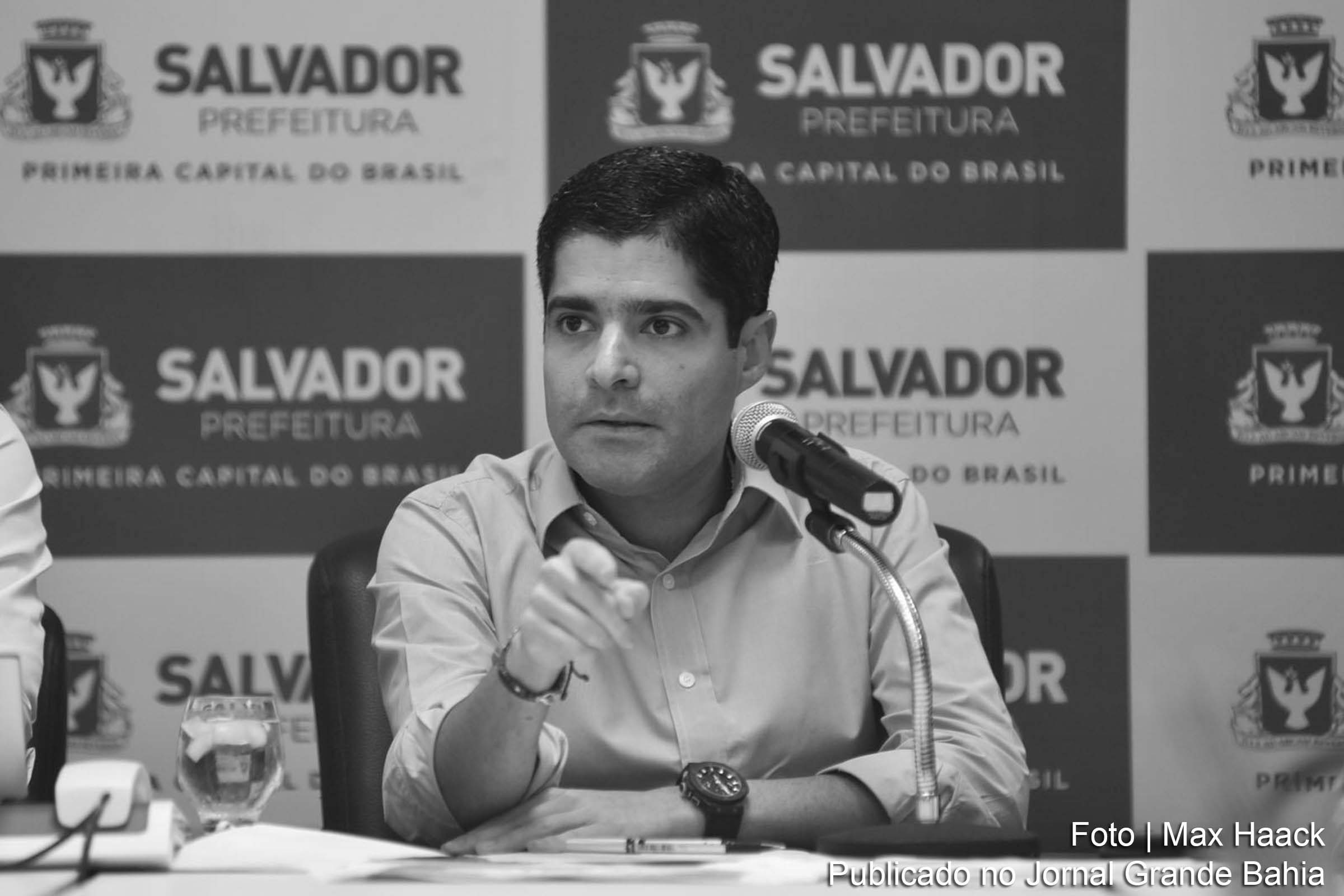 Tentativa do prefeito ACM Neto de boicotar o Sistema Metroviário Salvador/Lauro de Freitas e o governo Rui Costa é fracassada, comenta deputado Robinson Almeida.