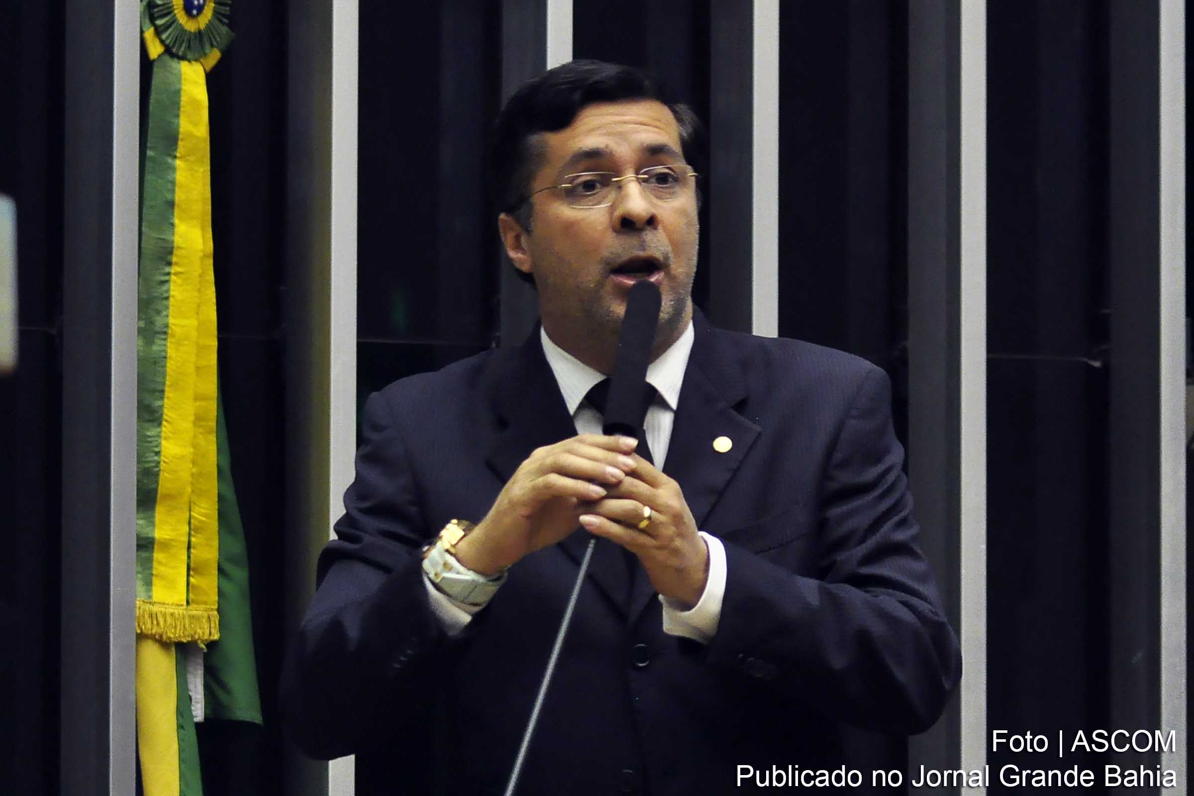 Deputado Fernando Torres vota contra presidente Michel Temer e conclama retorno de Lula como presidente da República, através do popular em 2018.
