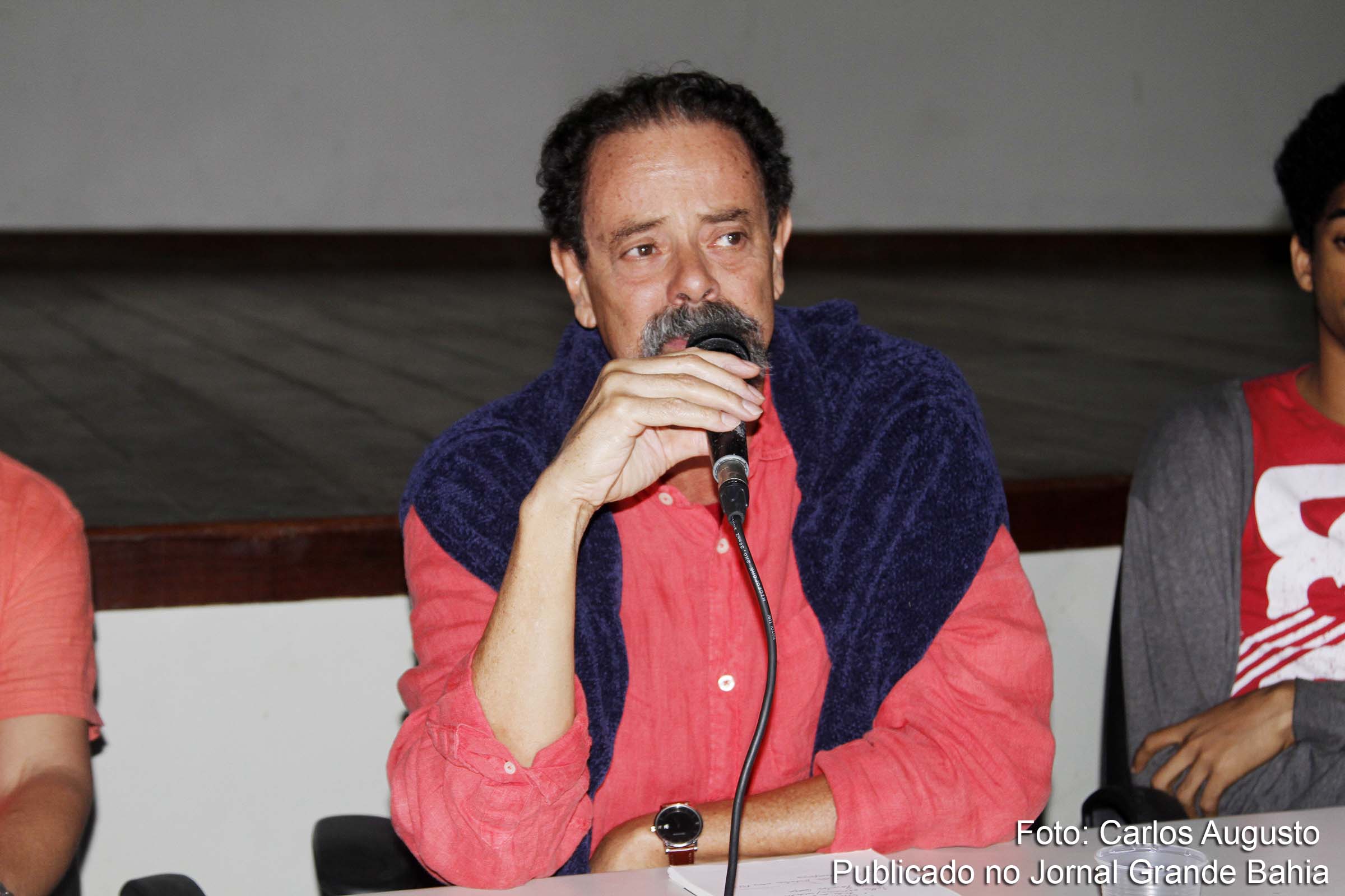 Professor Jorge Nóvoa diz que existe uma tendência, atual, a se resgatar o papel do campesinato na Revolução Russa, lembrando que Leon Trótski foi um dos pensadores que sublevaram o papel do trabalhador russo, reduzindo o papel do campesinato nas ações que deram sustentação a Revolução de 1917.