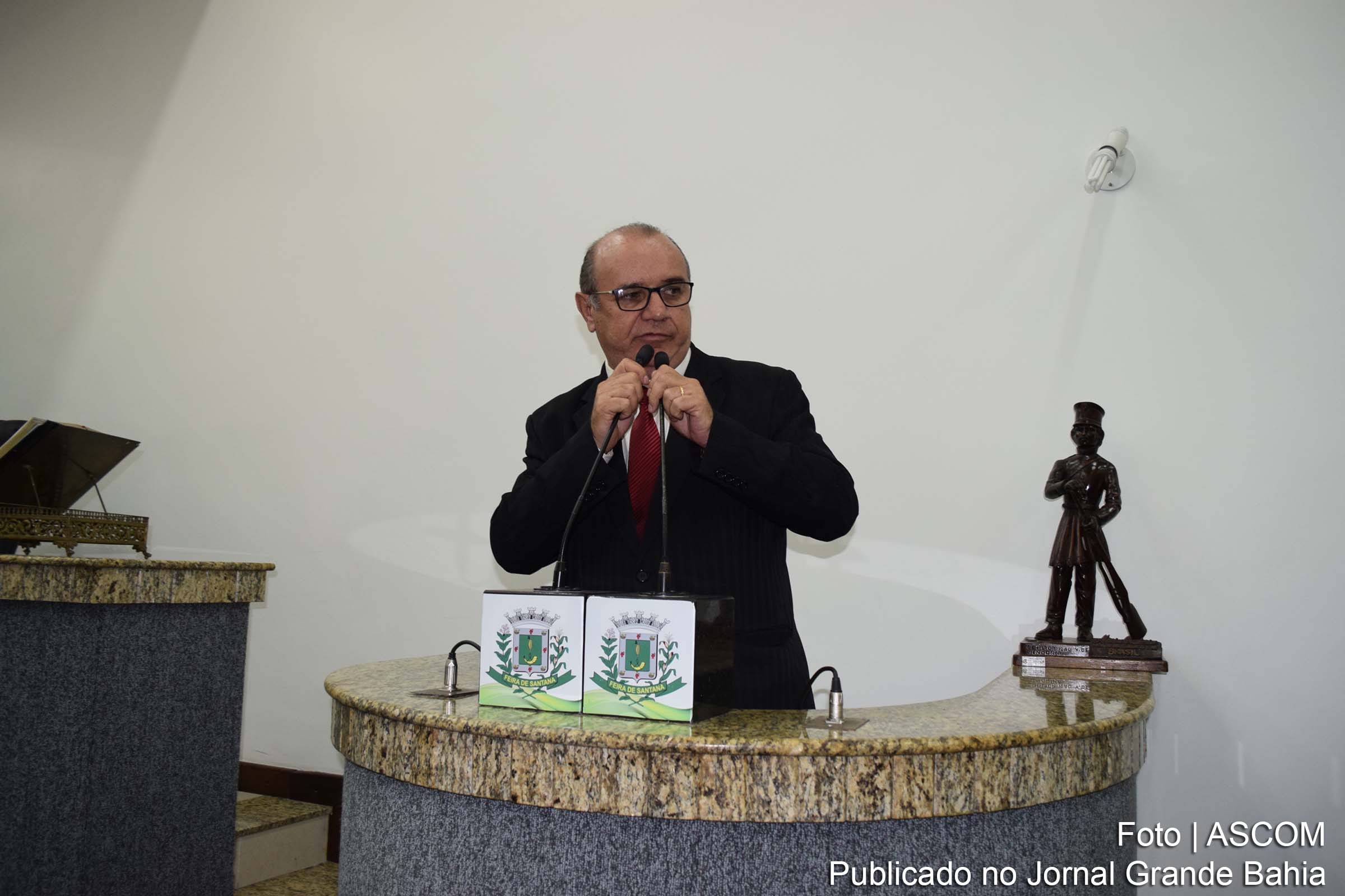 José Carneiro: essa manifestação de apoio dos nobres colegas ao meu nome só nos dá força e coragem para seguir em frente.