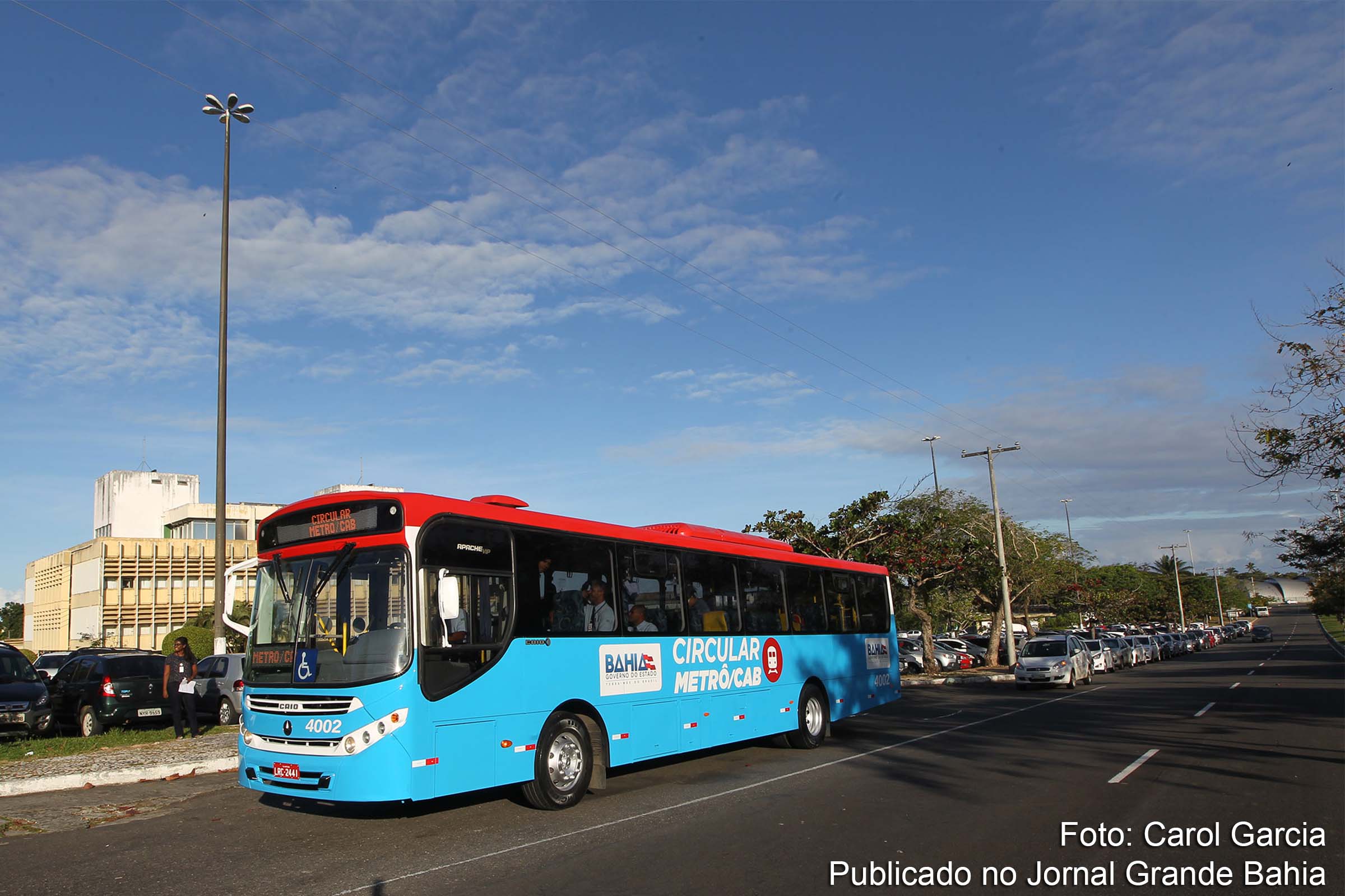 Linha circular de ônibus do Sistema Metroviário Salvador – Lauro de Freitas.