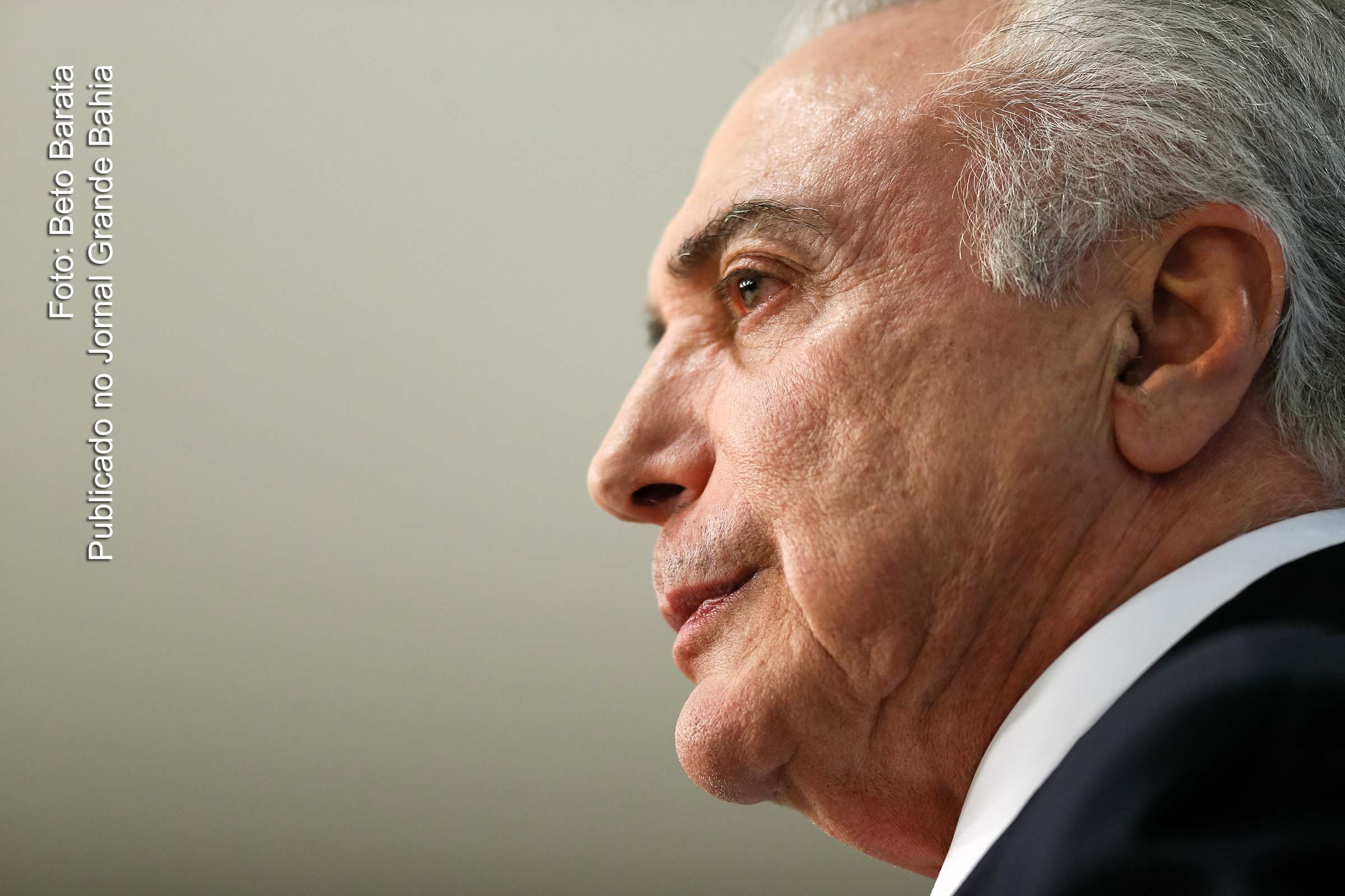 O procurador-geral da República ingressou com representação, no STF, contra o presidente da República, Michel Temer (PMDB/SP). A ação judicial requer condenação criminal e reparação dos danos materiais e morais, além da perda da função pública.