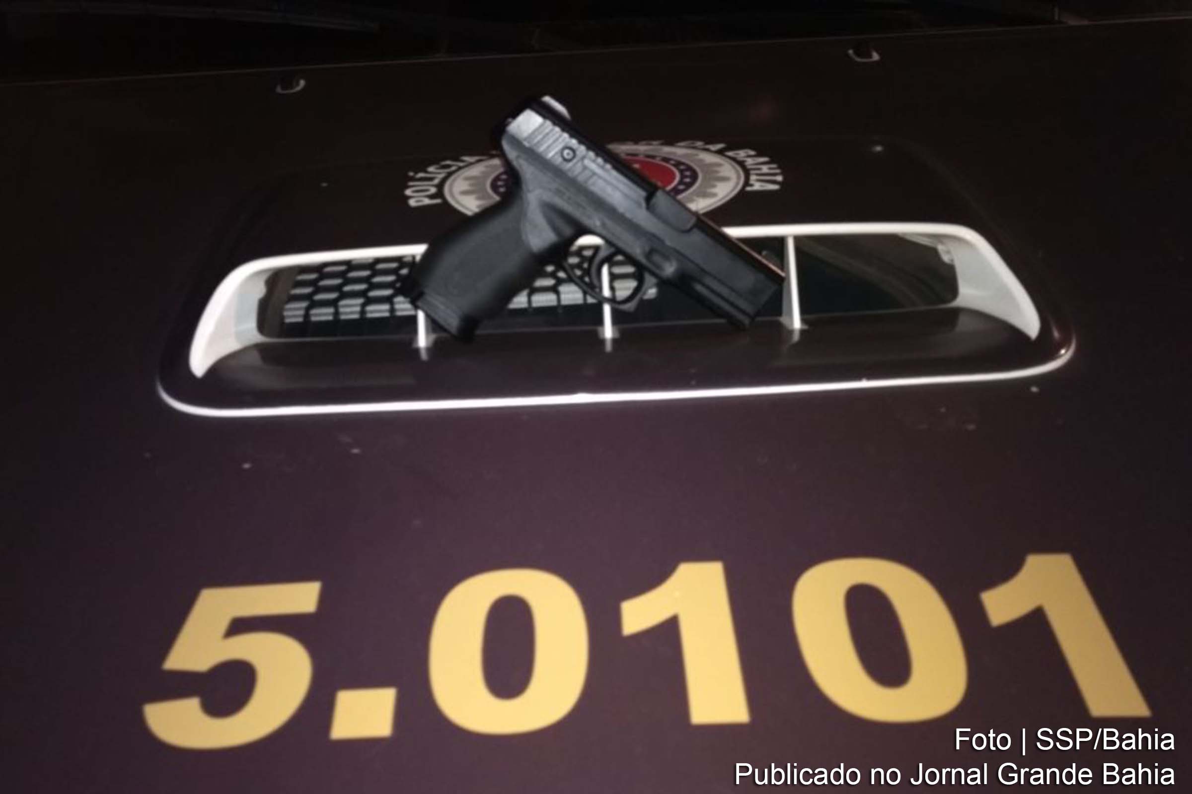 Materiais apreendidos durante a Operação Gêmeos, efetuada pela Polícia Militar da Bahia.