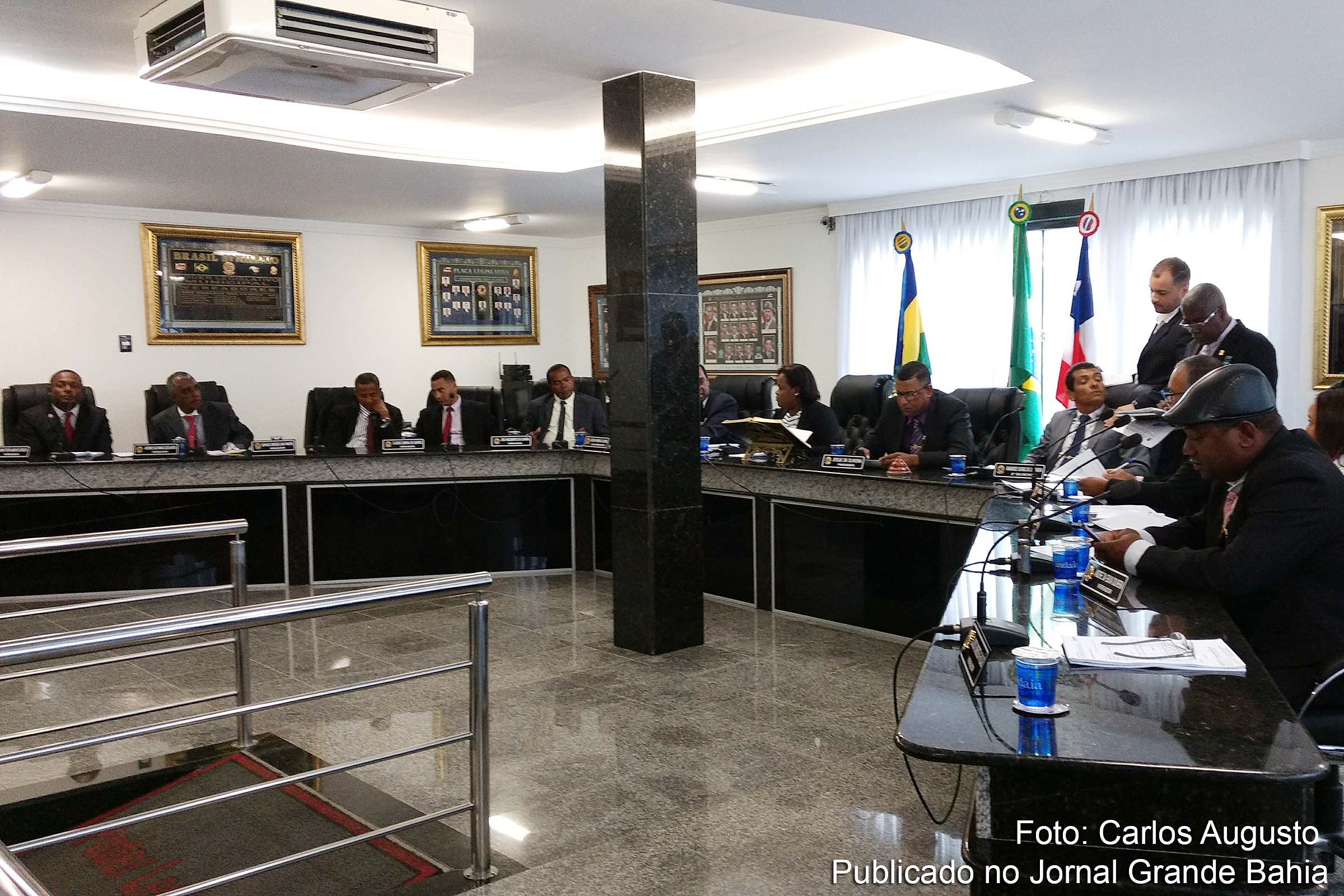 Vereadores de São Gonçalo dos Campos rejeitam contas da gestão 2015 do ex-prefeito de São Gonçalo dos Campos.