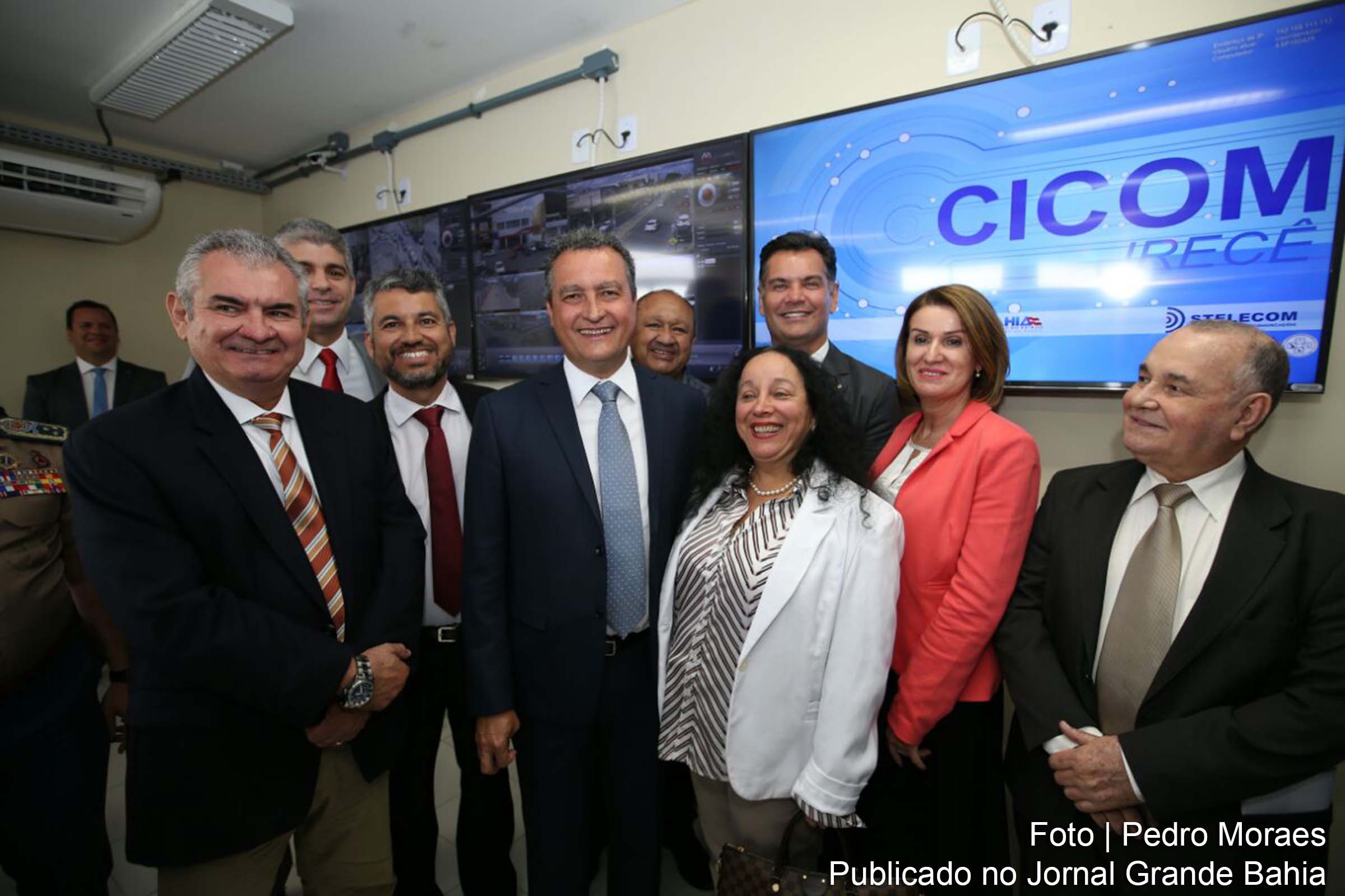 Deputado Ângelo Coronel, governador Rui Costa e desembargadora Maria do Socorro Barreto Santiago participam da inauguração do Centro Integrado de Comunicações (CICOM), no município de Irecê.