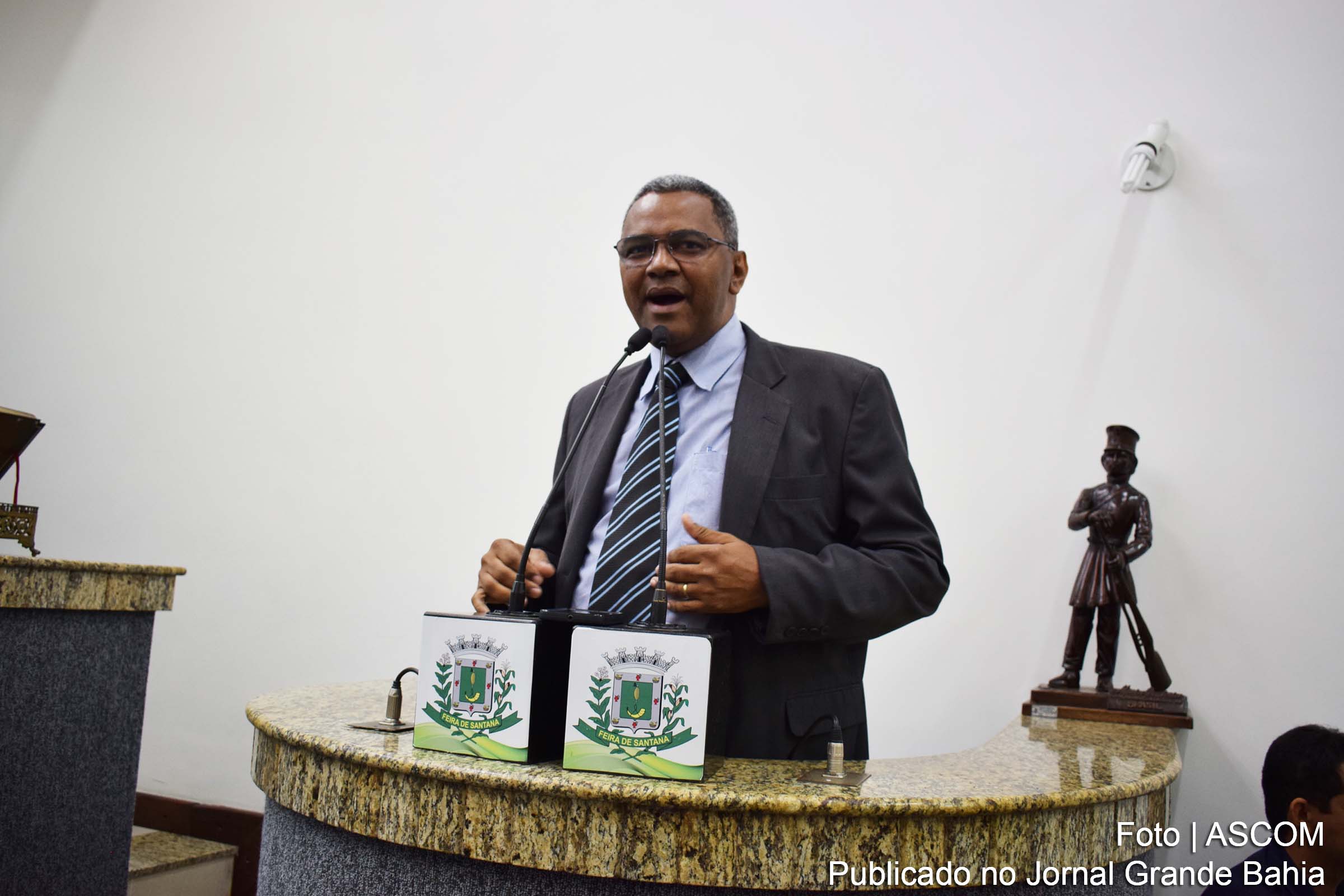 Isaías dos Santos (Isaías de Diogo) é autor de PL que propõe leitura bíblica em escolas públicas e privadas de Feira de Santana.