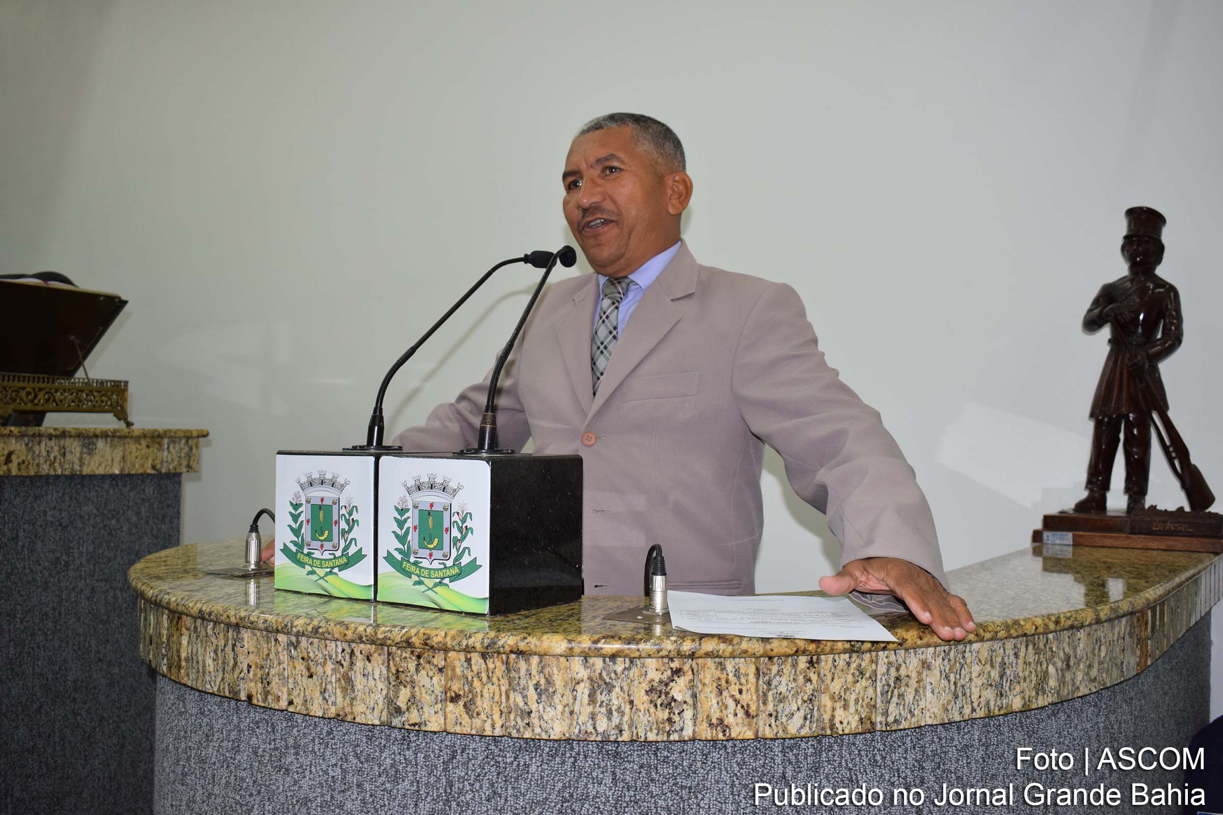 José Marques (Zé Curuca): o paciente, que tem 84 anos de idade, até o momento não conseguiu ser transferido para o Clériston Andrade.