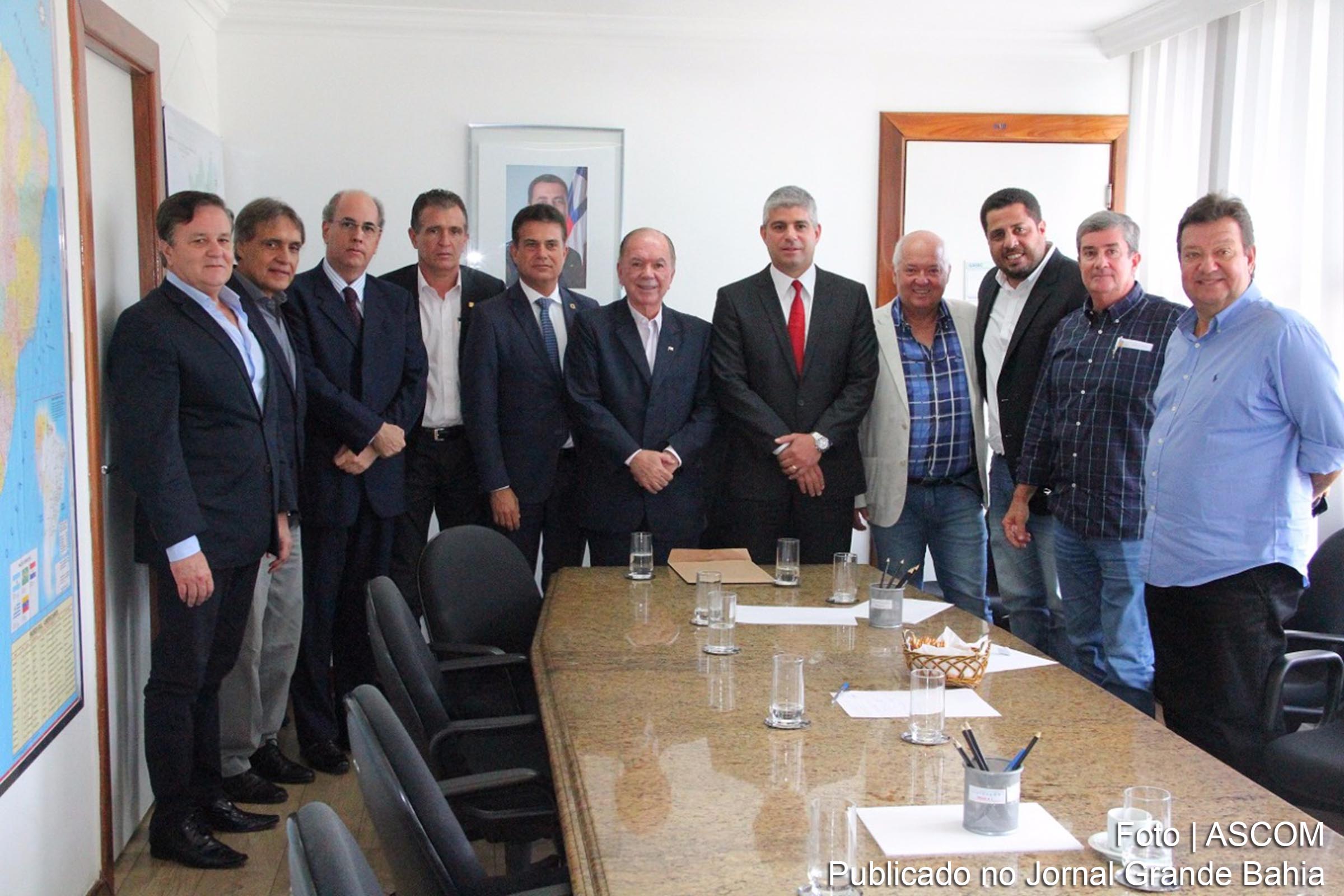 Representes do governo da Bahia, da Assembleia Legislativa e do setor do agronegócio debatem medidas de combate ao abigeato e violência no campo.