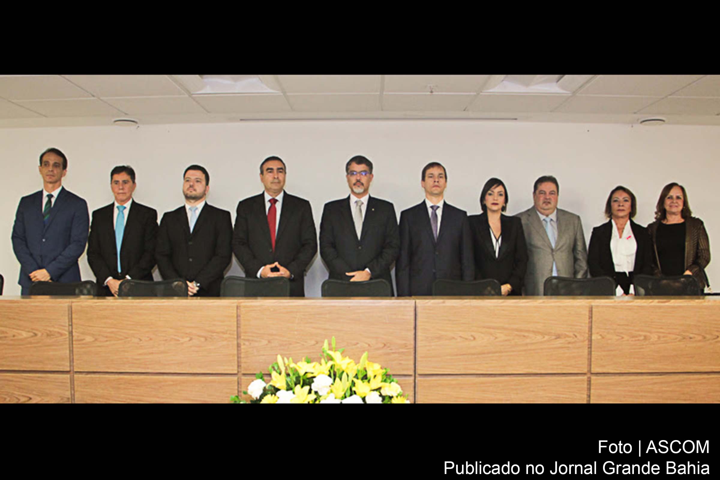 Solenidade marcou a transferência dos cargos com a presença de autoridades federais, estaduais e municipais.