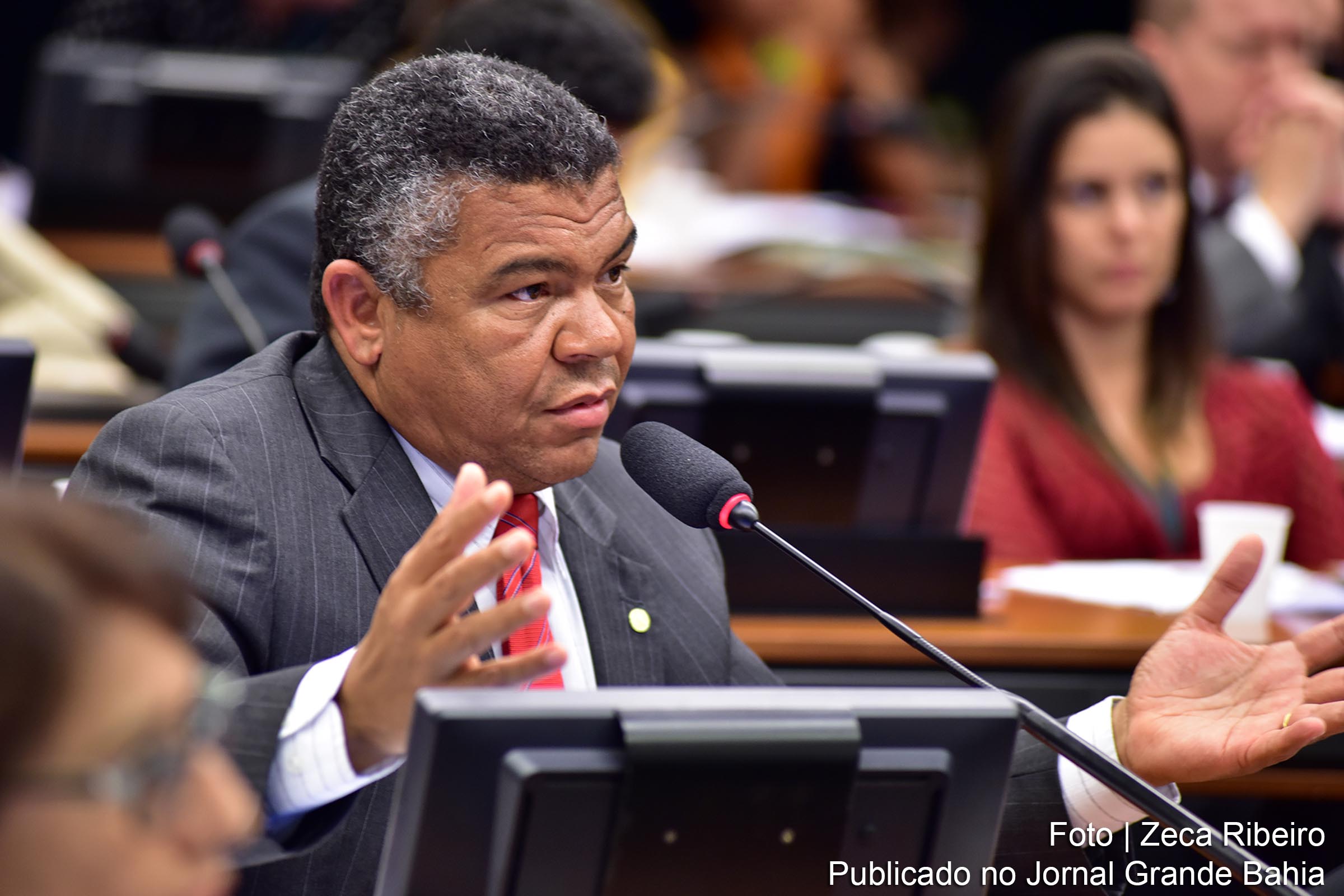 Deputado Valmir Assunção (PTBA) voltou a afirmar que o impeachment “foi um duro golpe na democracia”.