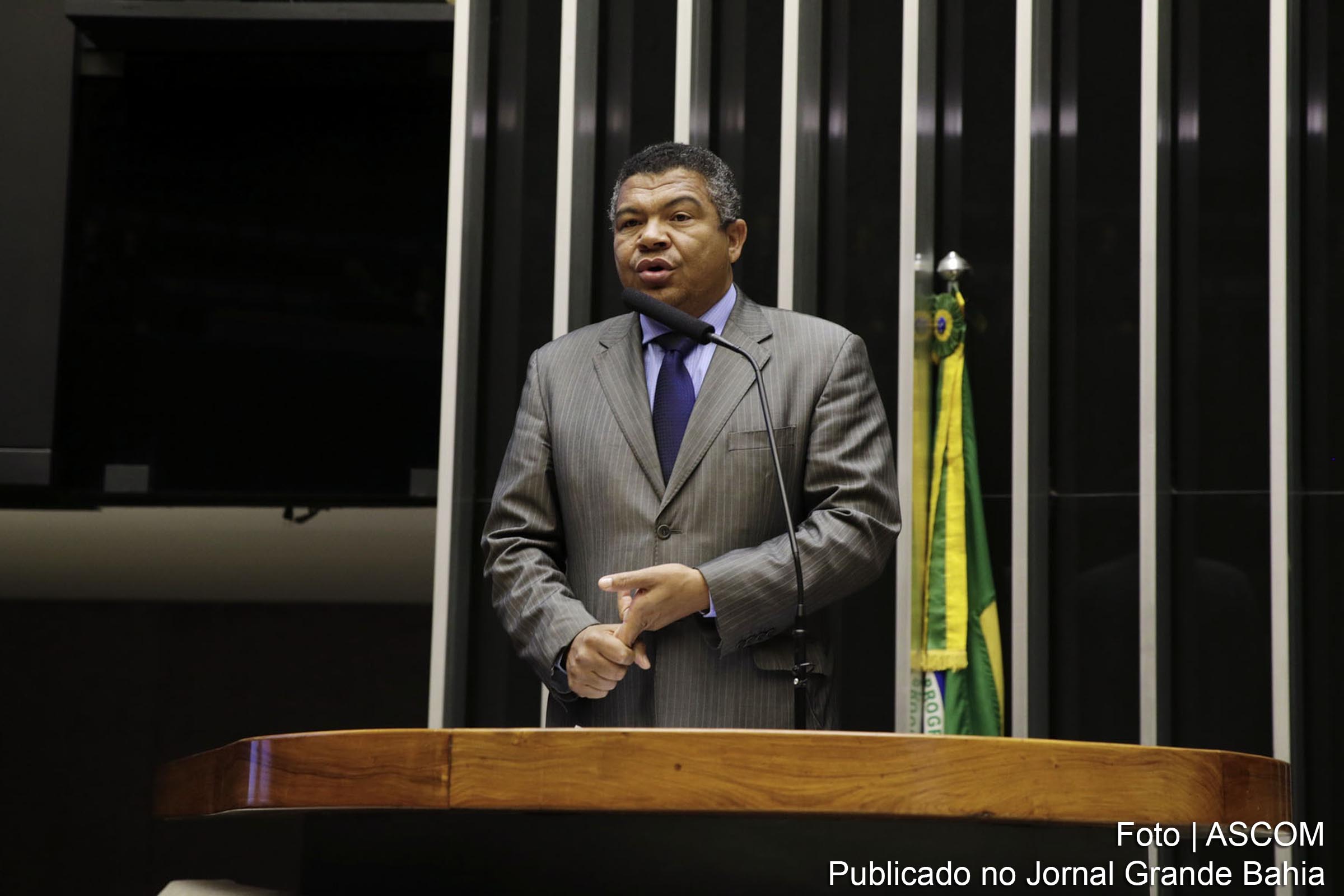 Deputado Valmir Assunção repudia violência no campo.