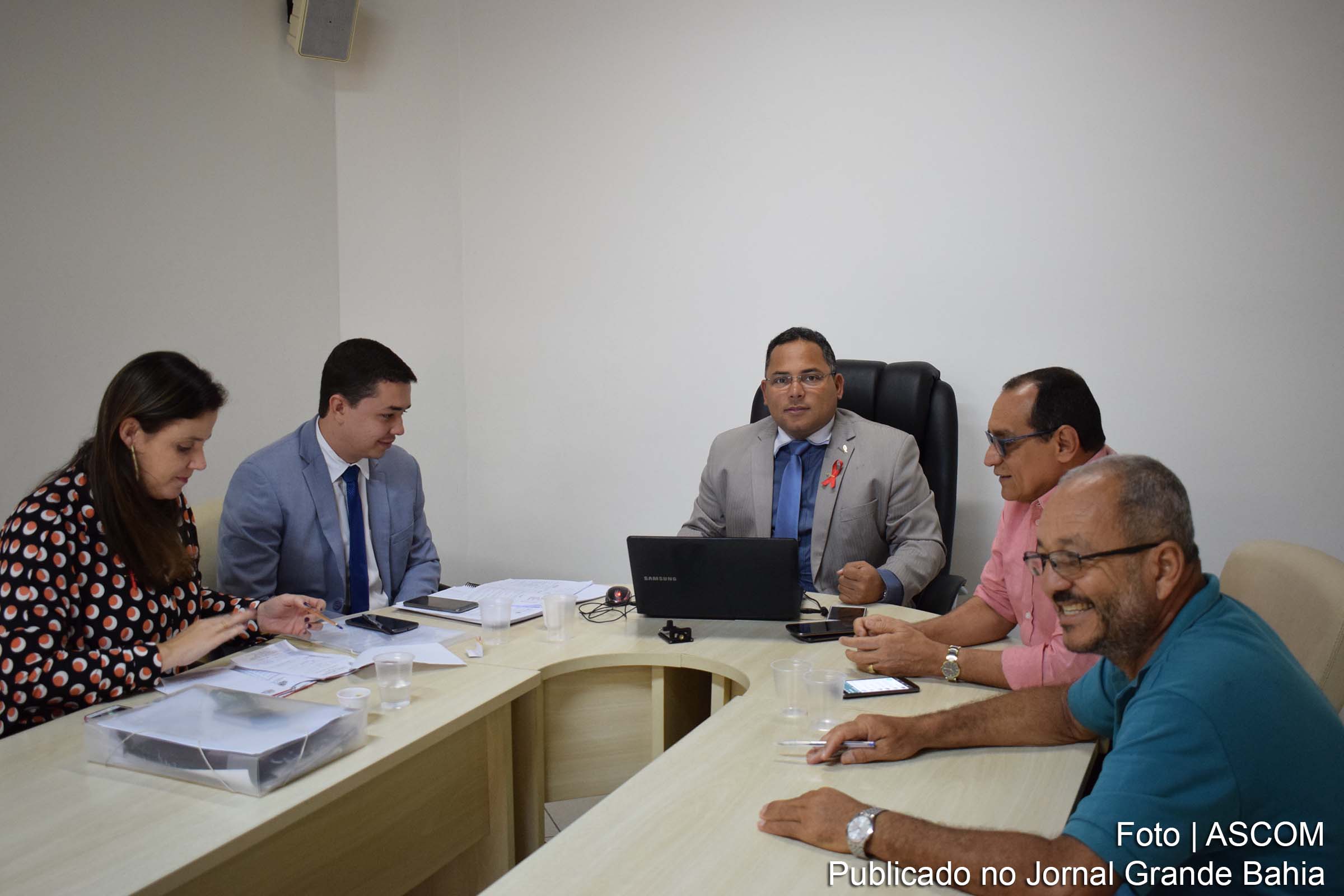 Comissão define diretrizes para formatação de honrarias da Casa Legislativa de Feira de Santana