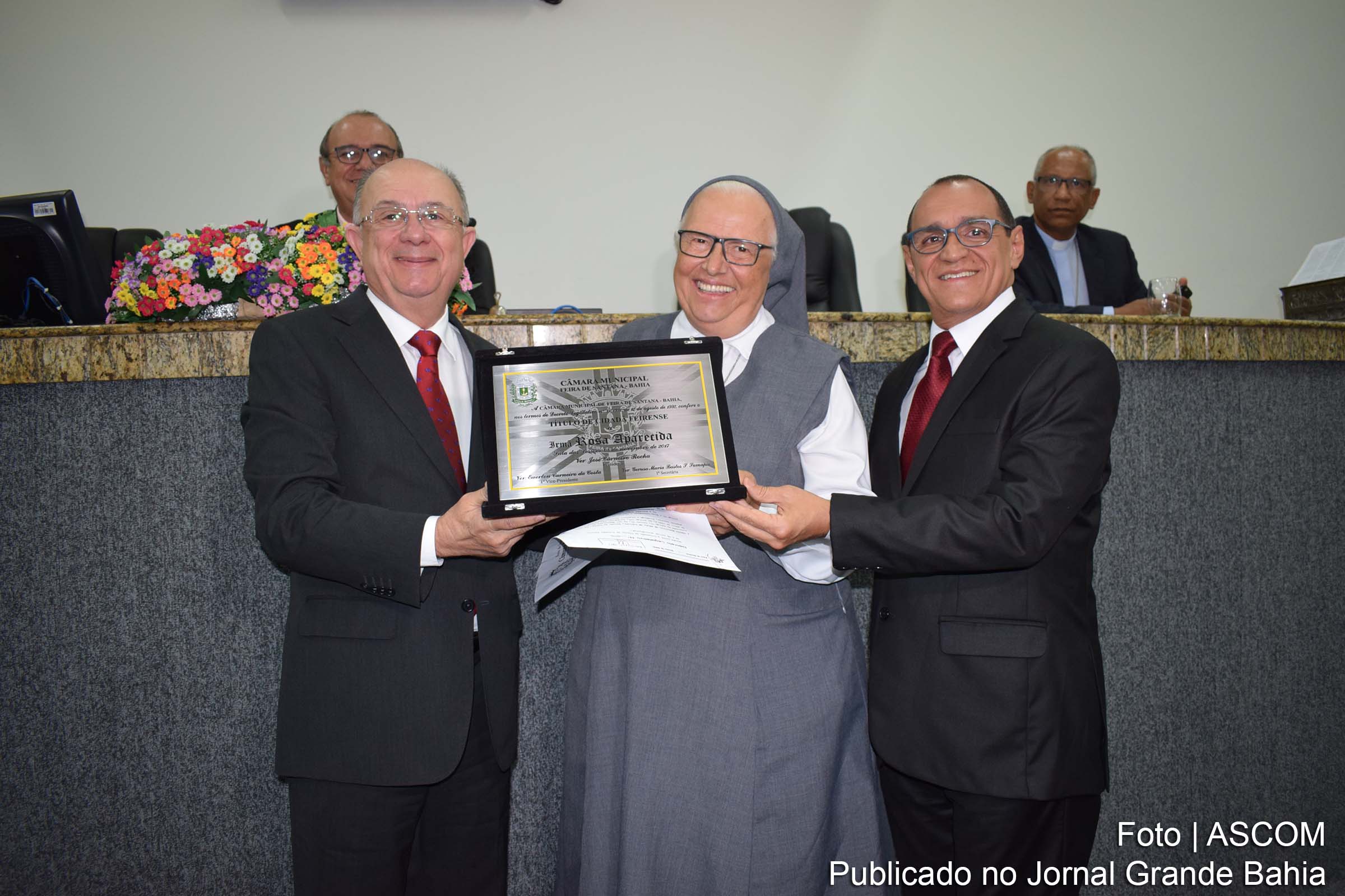 Irmã Rosa Aparecida recebe Título de Cidadã Feirense na Câmara Municipal de Feira de Santana.