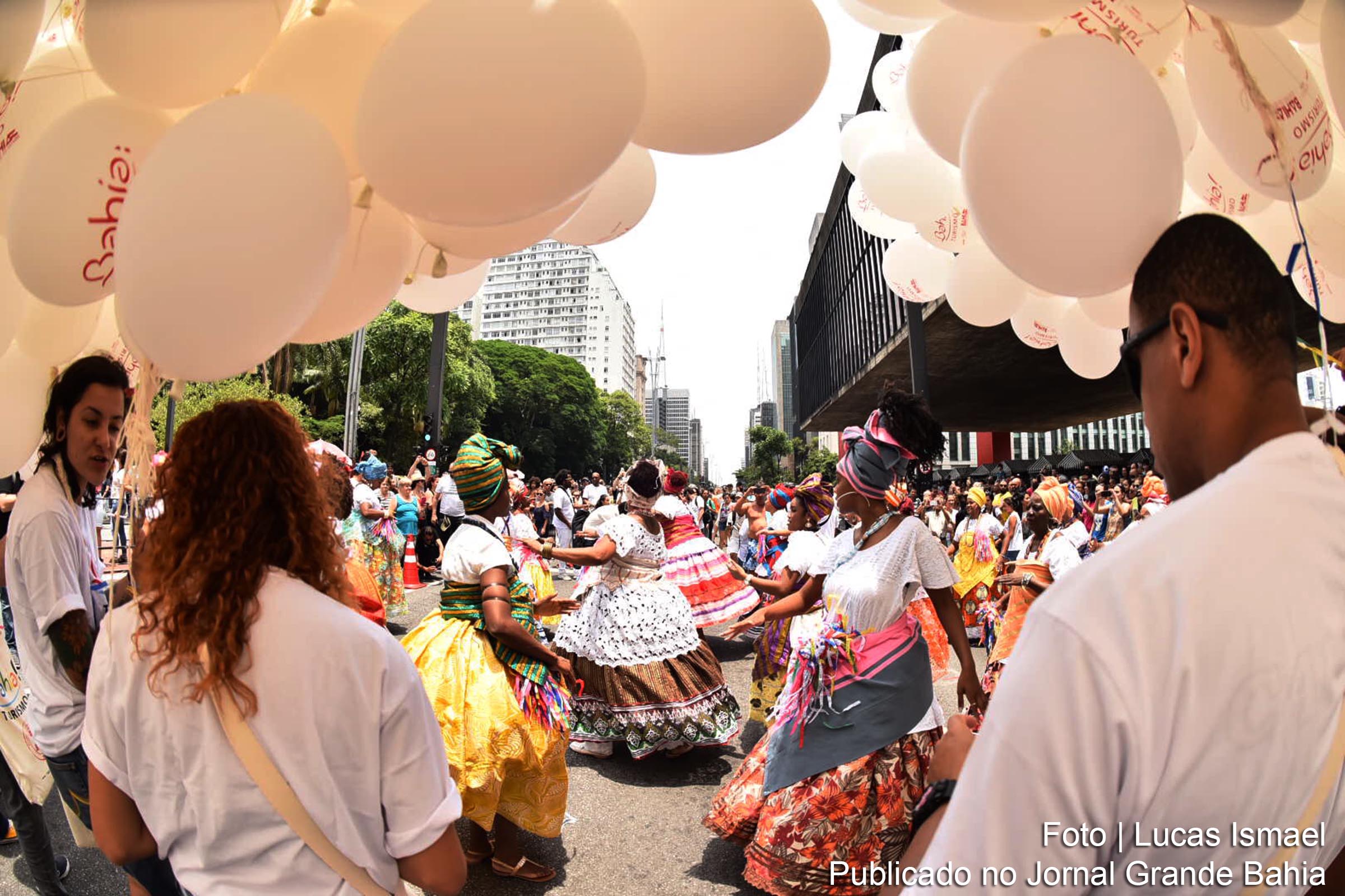 Bahia marca presença em São Paulo com apresentações artísticas.