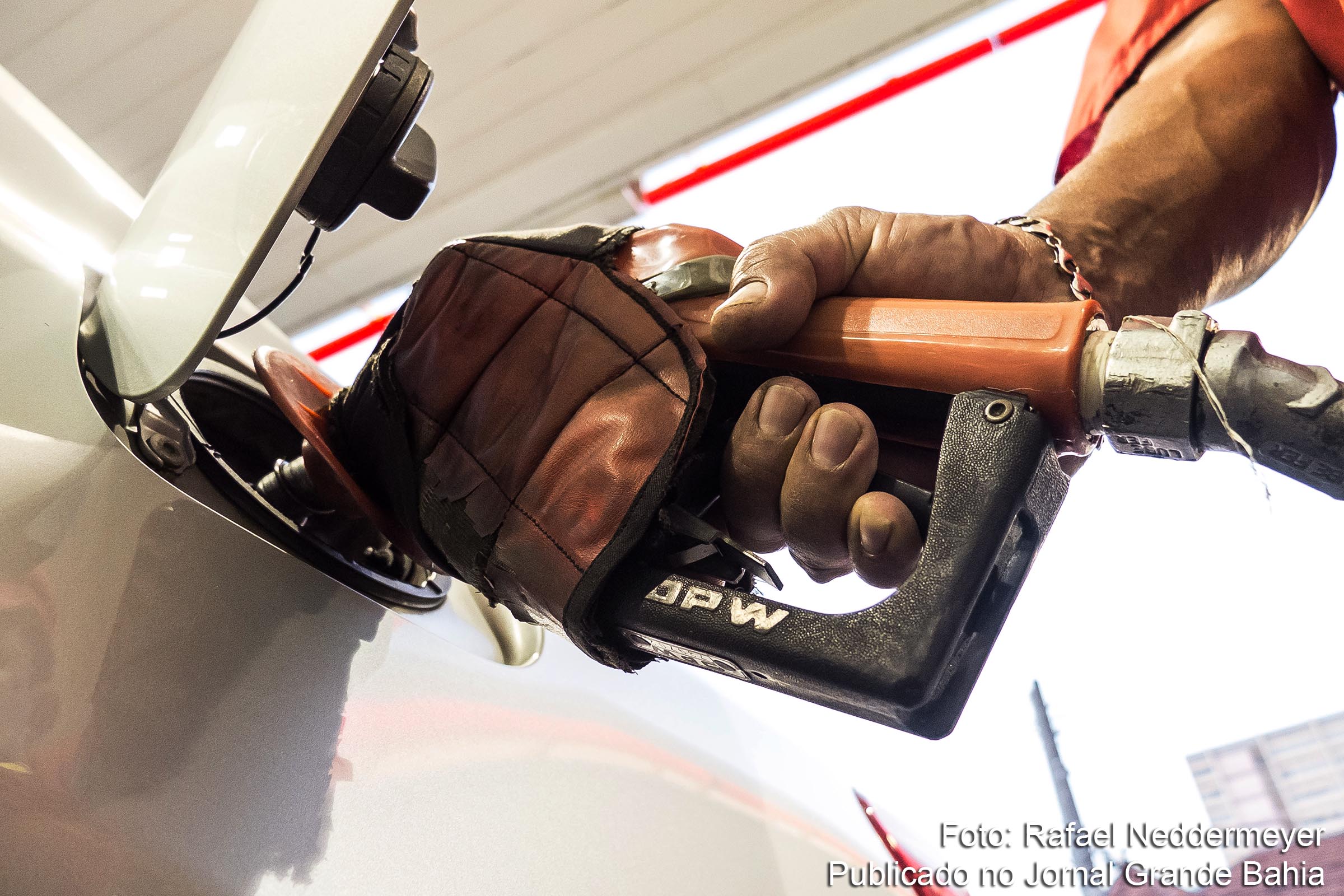 Em 30 de dezembro de 2017, gasolina aumentou 1,9% e o diesel 0,4%.