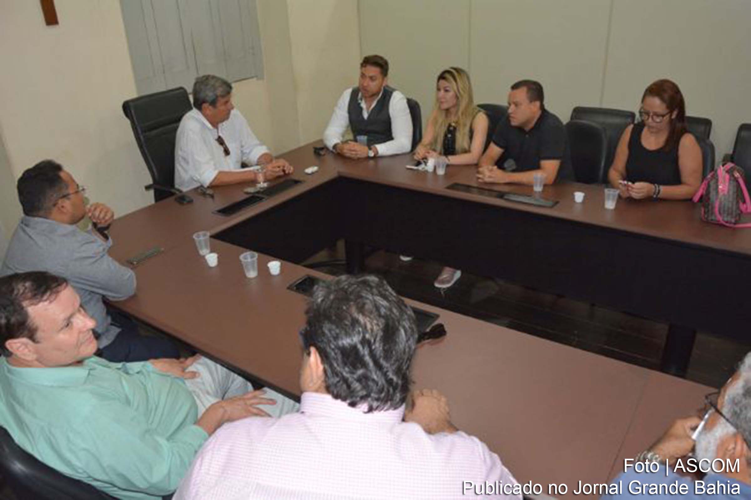Prefeito em exercício, Colbert Martins recebe a empresária Li Ling e executivos da Santine.