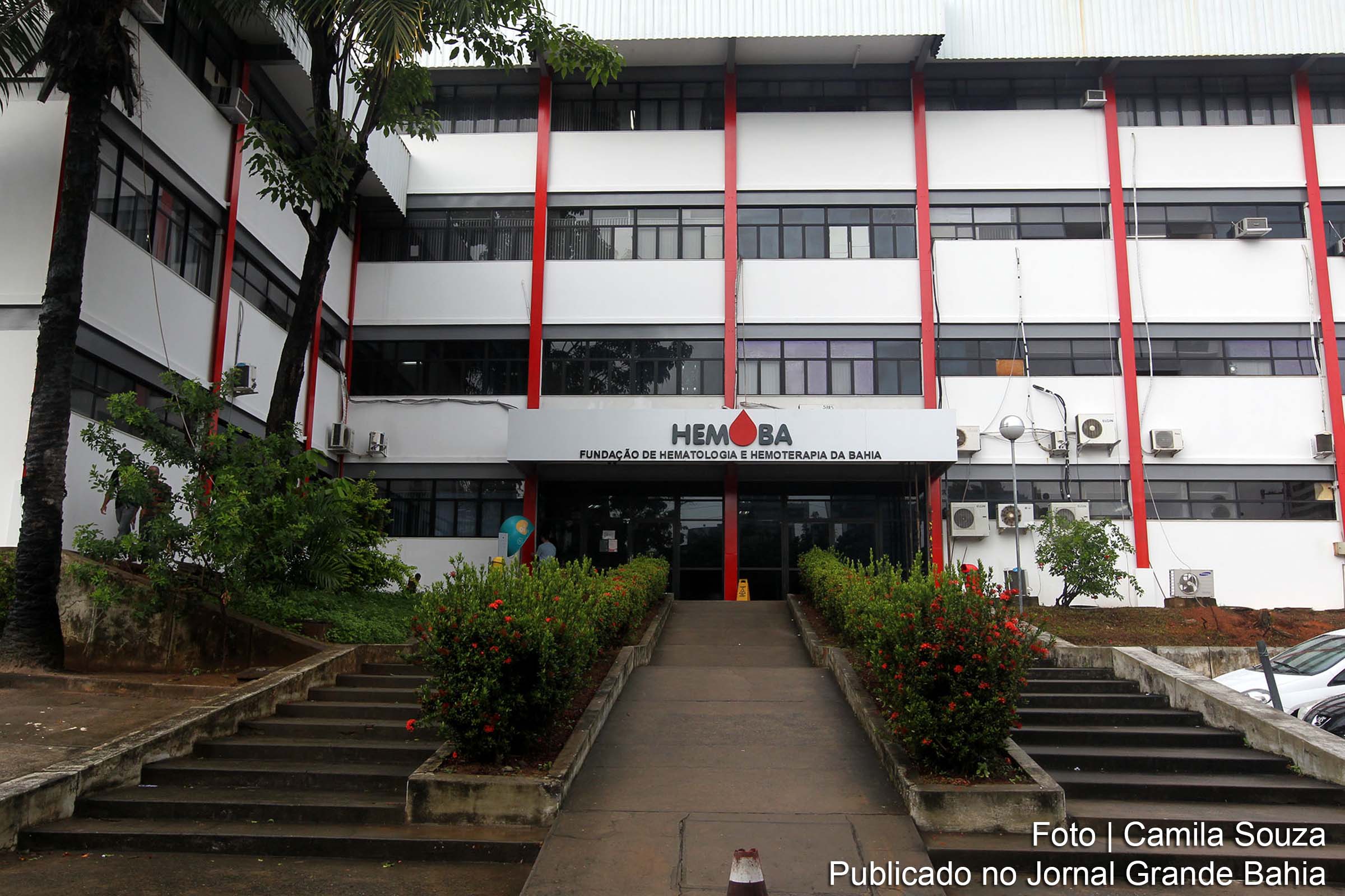 Fachada do Fundação de Hematologia e Hemoterapia do Estado da Bahia.