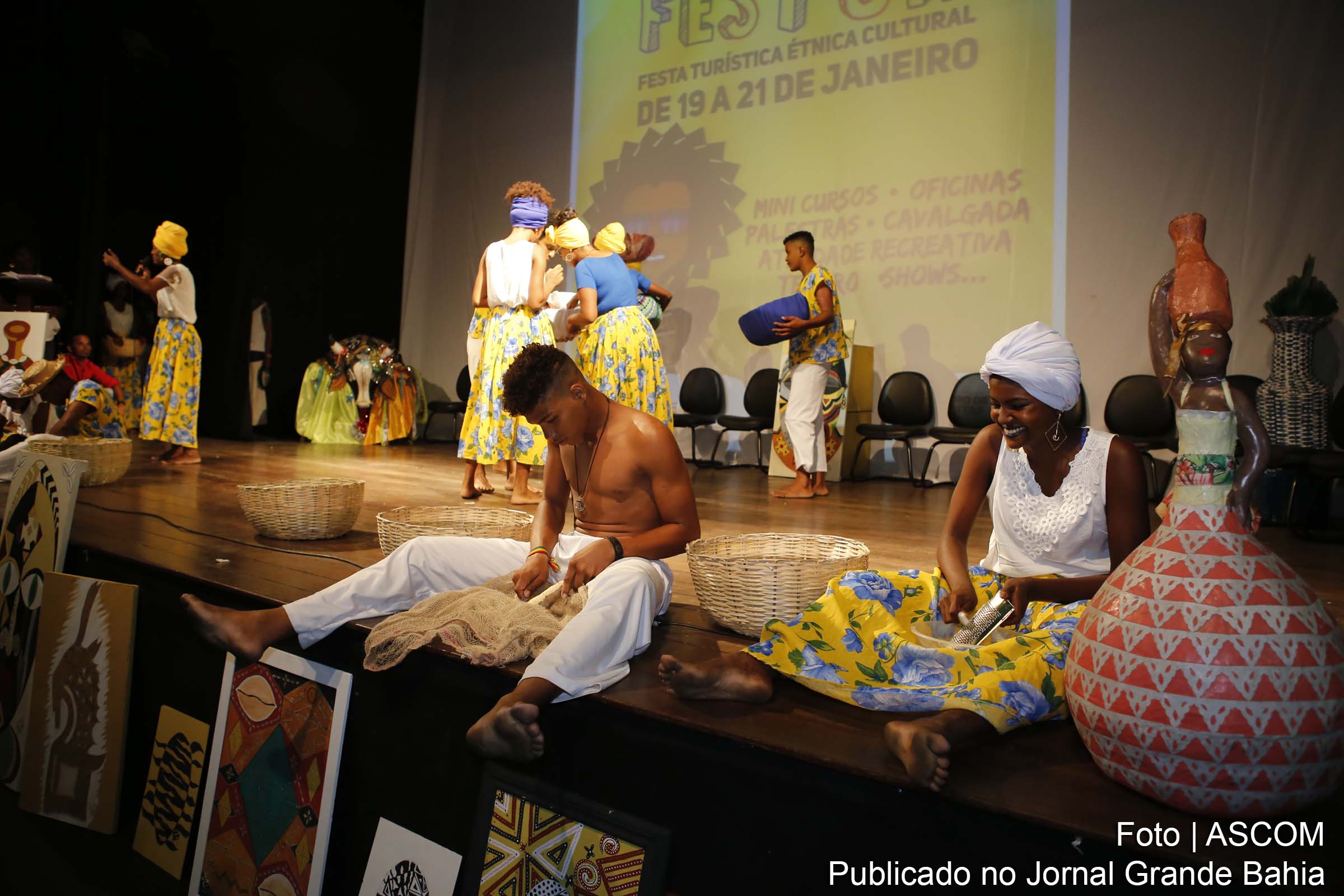 Festa Turística Étnica Cultural, realizada em Lauro de Freitas.