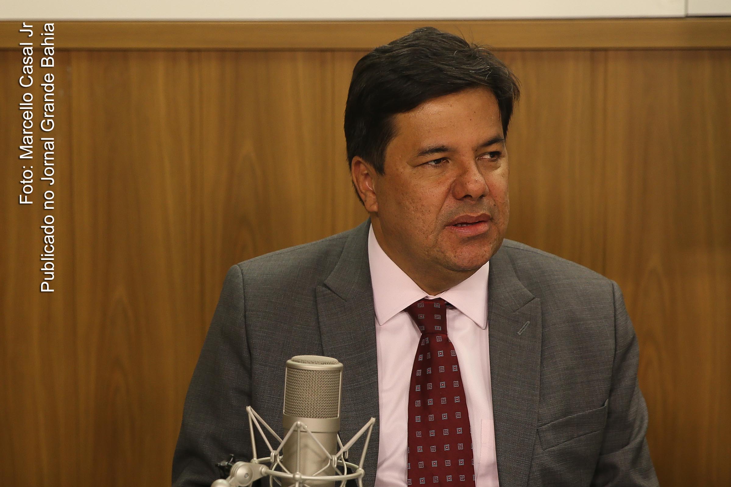 Mendonça Filho anuncia saída do Ministério da Educação.