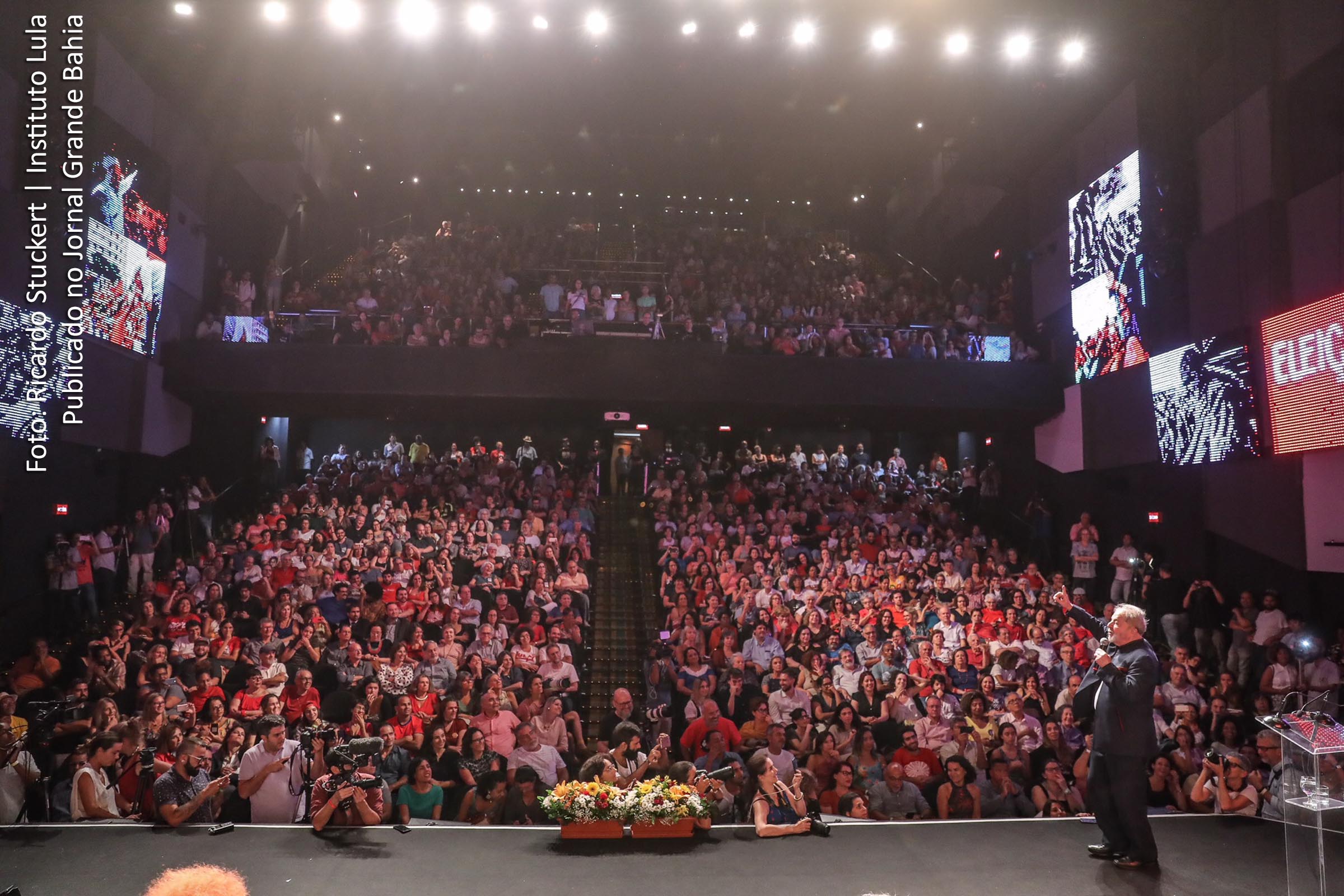 Ex-presidente Luiz Inácio Lula da Silva durante ato com artistas e intelectuais no Rio de Janeiro, ocorrido em 16 de janeiro de 2018.