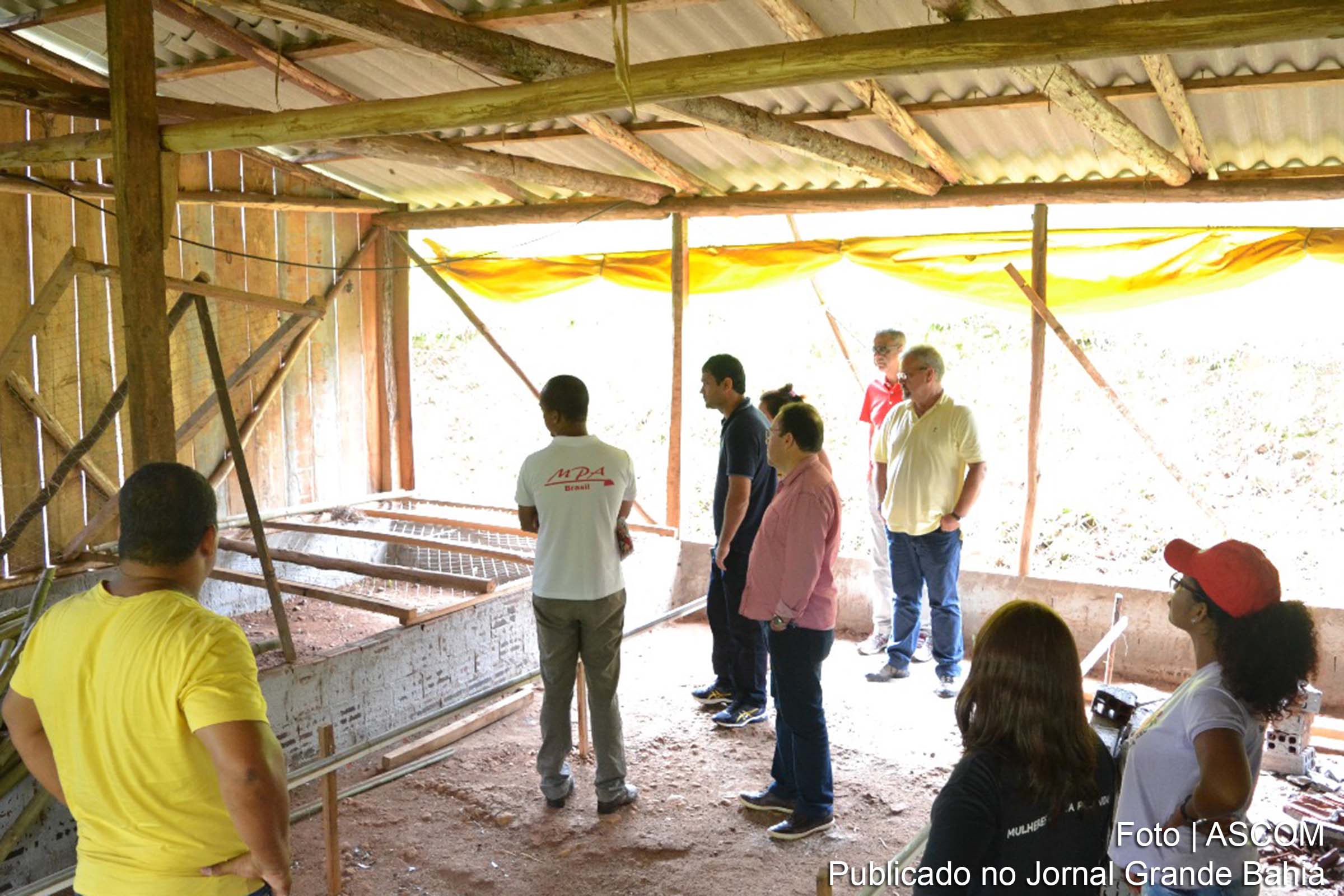 Representantes do Governo da Bahia e integrantes do Movimento dos Pequenos Agricultores visitam produção de ovos orgânicos na cidade de Ametista do Sul, no Rio Grande do Sul.