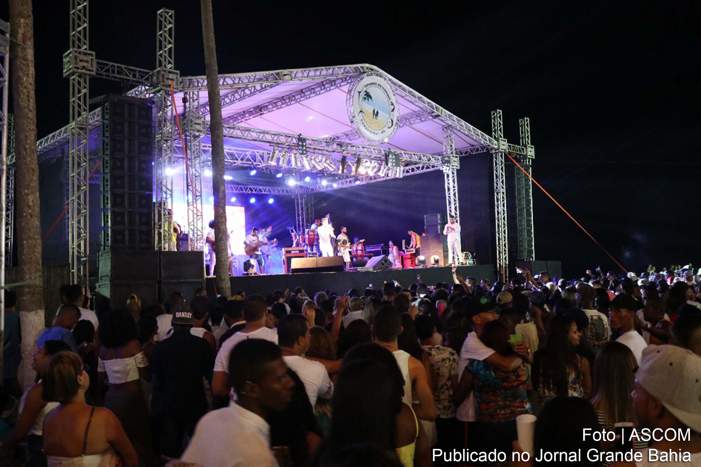 Edição 2017 do Réveillon Ser Humano, em Canavieiras.