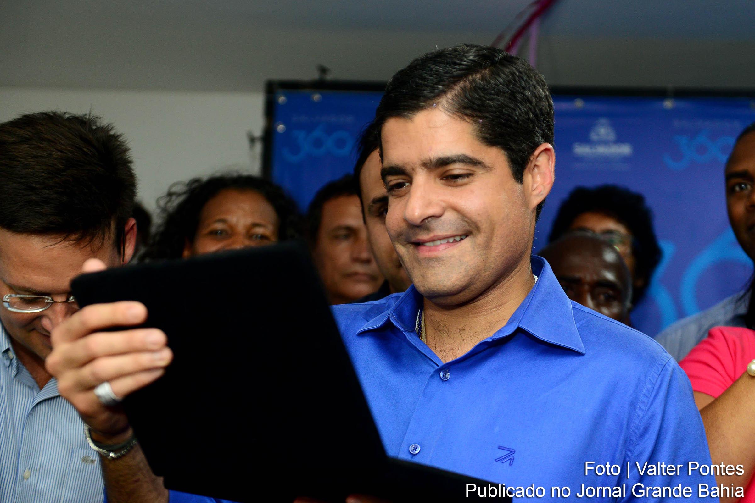 Faculdade Adventista da Bahia recebe o prefeito de Salvador, ACM Neto, para aula magna