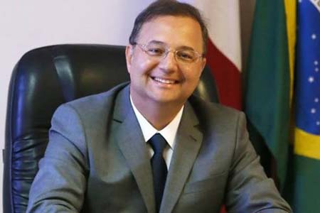 O Secretário de Saúde do Estado, Fábio Vilas-Boas, estará em Feira de Santana amanhã, quinta-feira.