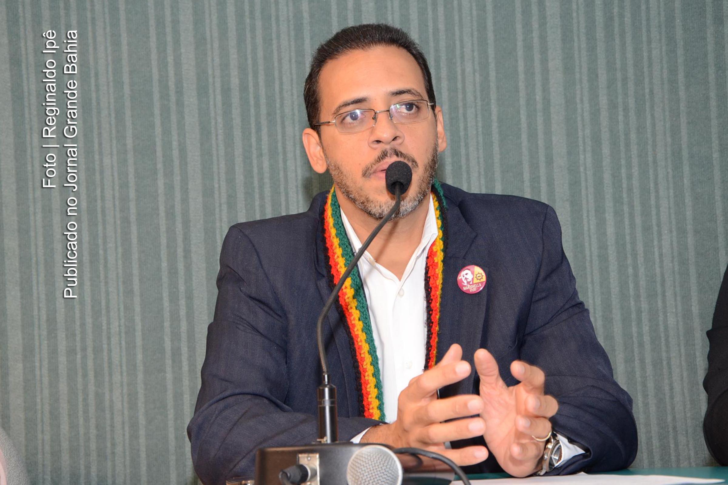 Vereador Hilton Barros Coêlho critica gestão do prefeito ACM Neto.