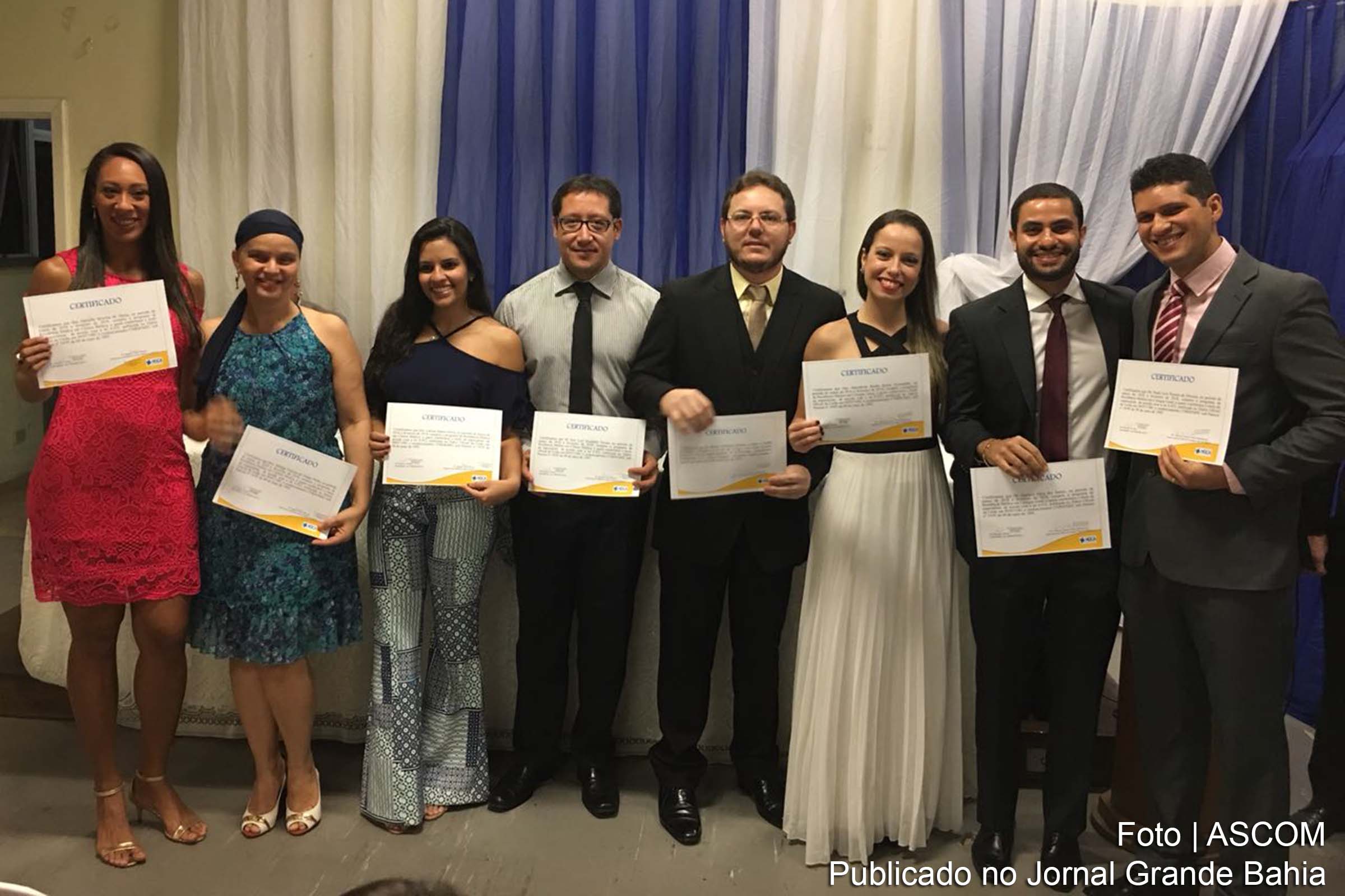 Hospital Geral Clériston Andrade realiza formatura de médicos residentes.