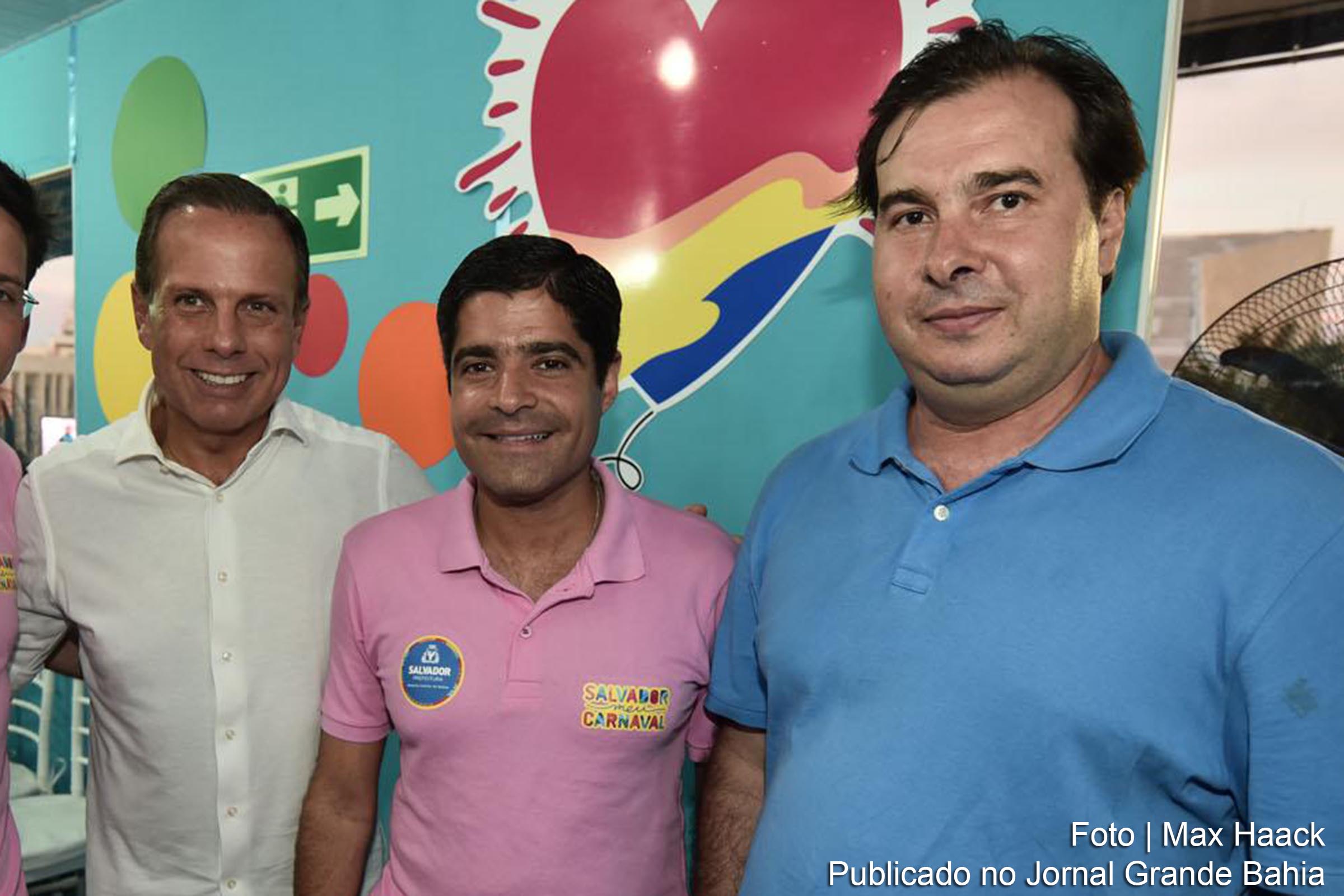 João Dória, ACM Neto e Rodrigo Maia, políticos do PSDB, DEM e PMDB são rechaçados por associação ao Golpe Jurídico-Parlamentar de 2016, assunção de Michel Temer e retomada de políticas neoliberais.