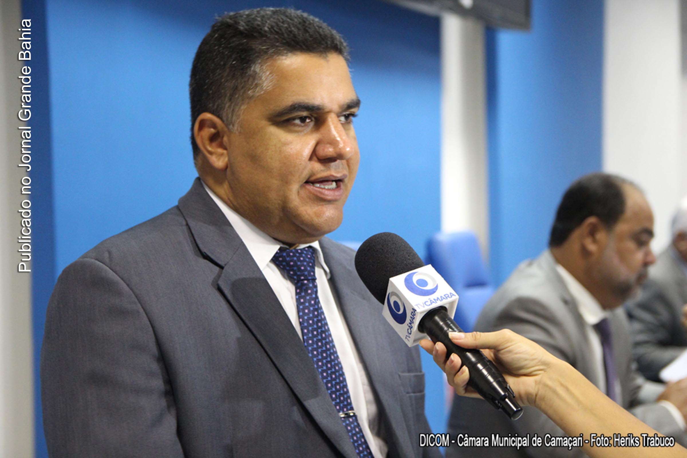 Justiça determina afastamento de Oziel Araújo dos Santos.