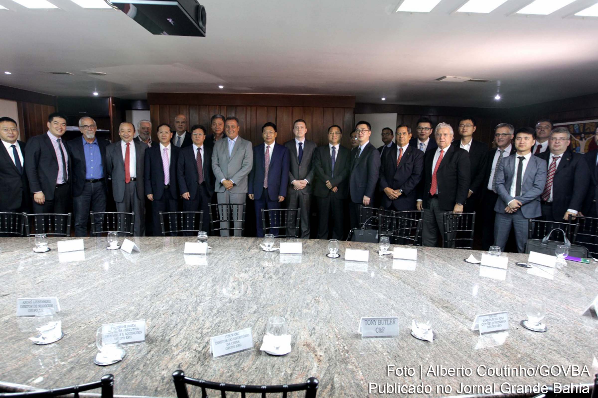 Governador Rui Costa em audiência com executivos chineses, com a finalidade de debater o projeto Pedra de Ferro da Bahia Mineração.
