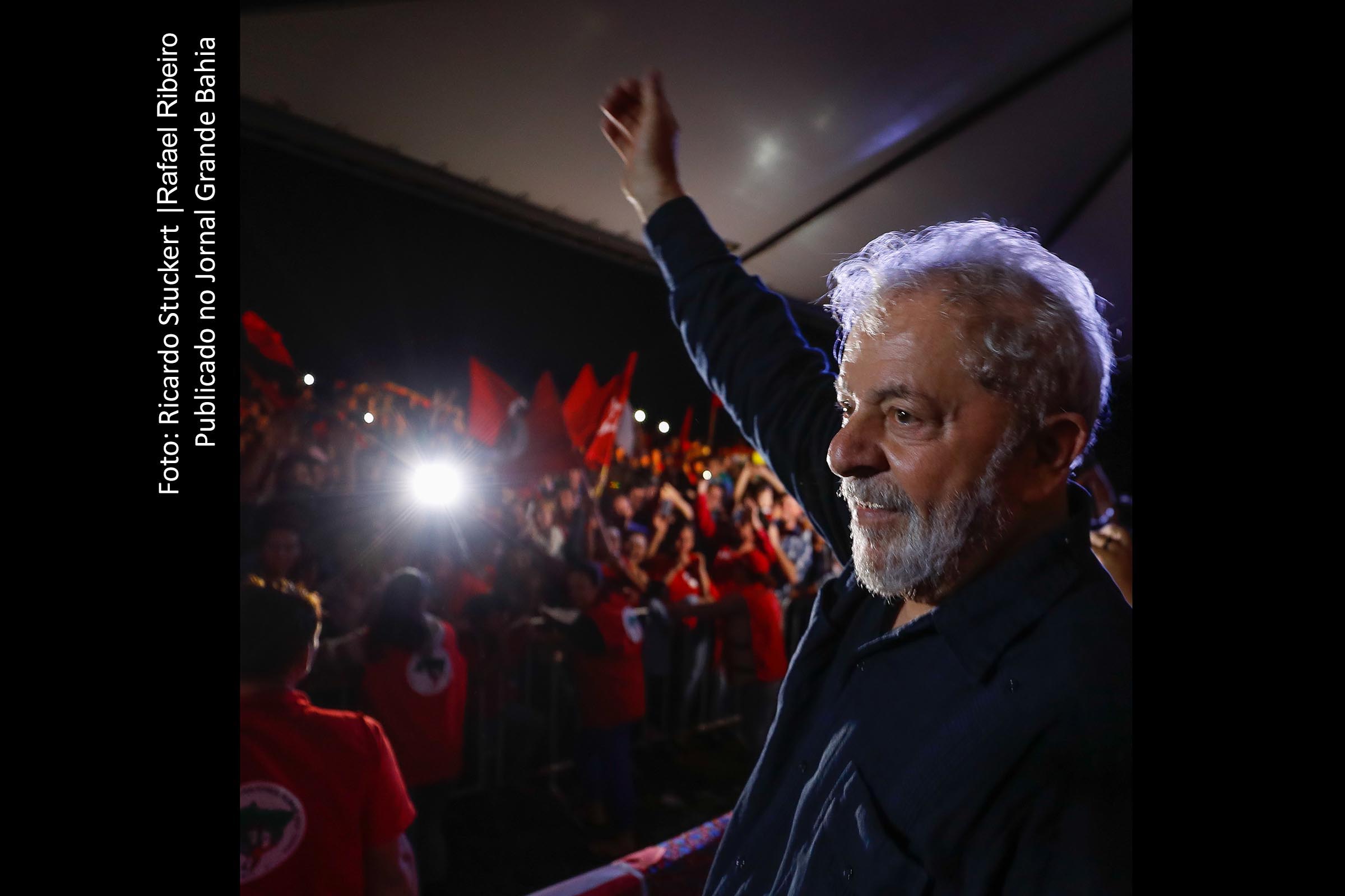 Presidente da Câmara dos Deputados e lideranças políticas criticam ataque à comitiva do ex-presidente Lula no Paraná