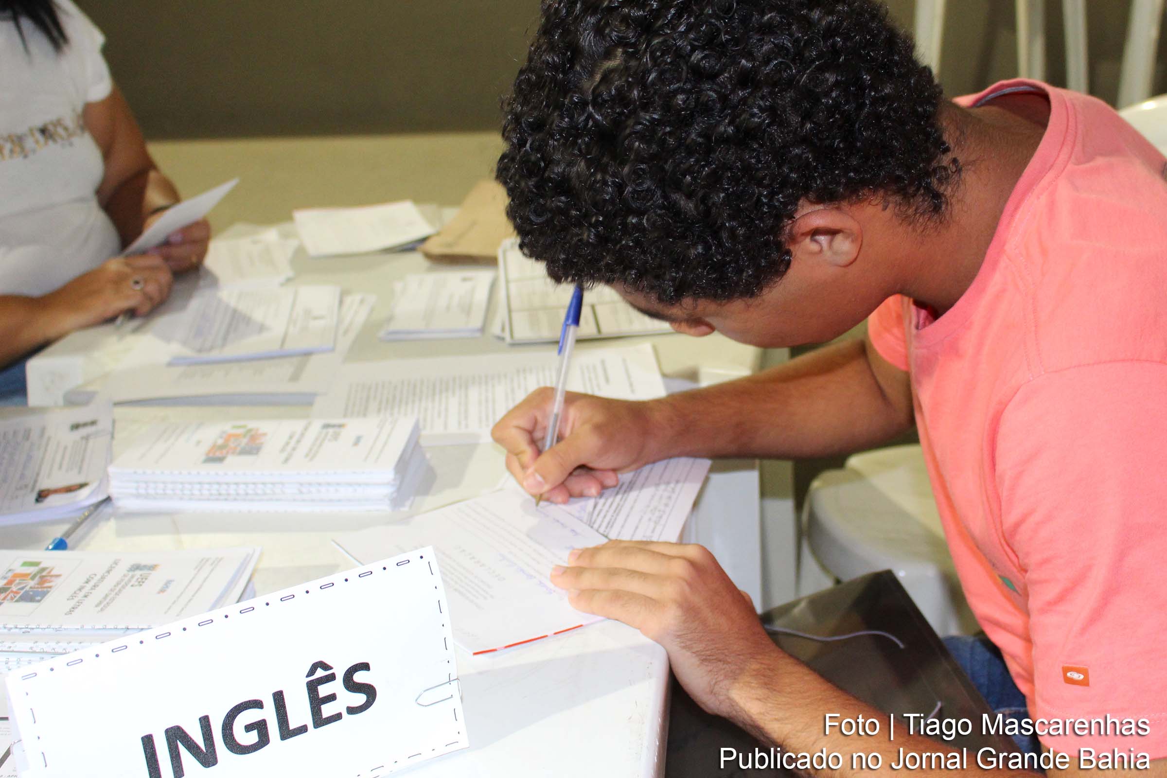 Processo de matrícula de estudantes aprovados no Processo Seletivo 2018.1 da Universidade Estadual de Feira de Santana.