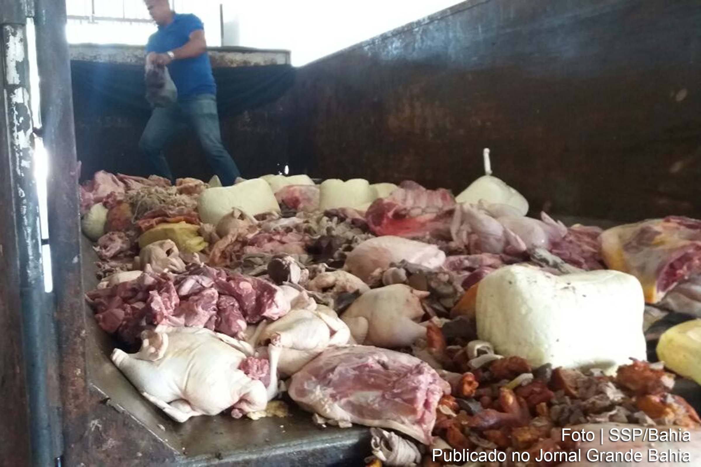 Operação integrada da SSP Bahia, Adab e PRF apreende 3,5 toneladas de carnes
