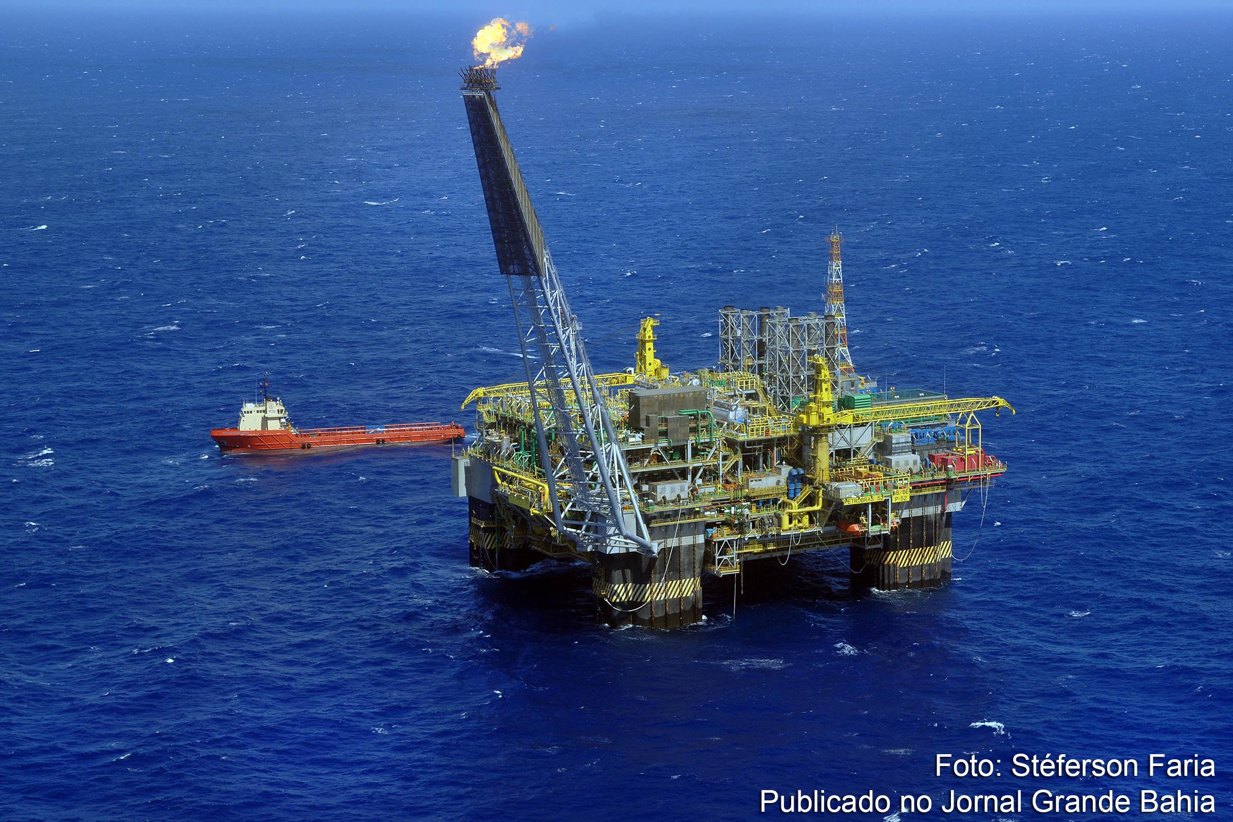 Plataforma P-52 começa a produzir no Campo de Roncador