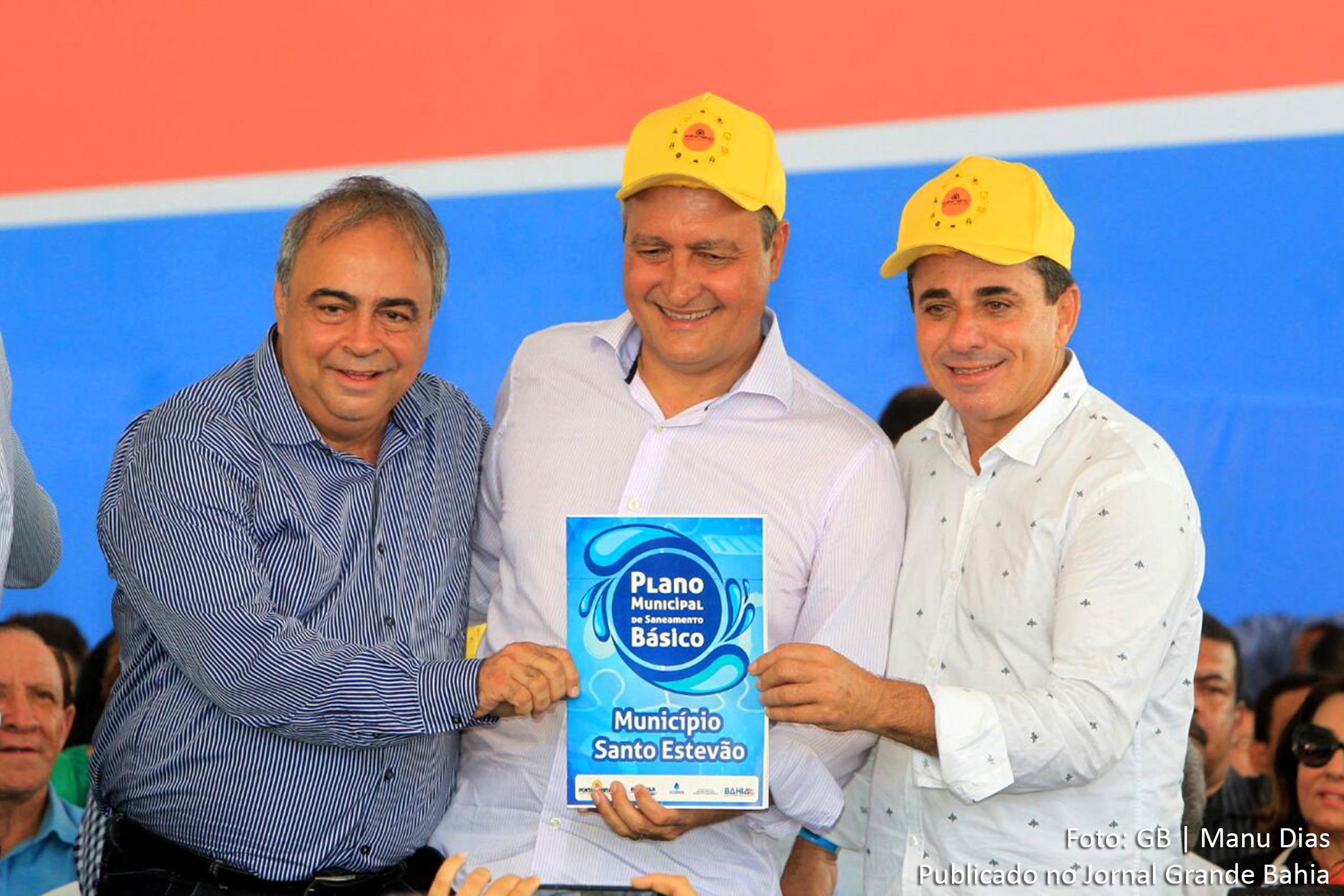 Governador Rui Costa e Rogério Costa, prefeito de Santo Estêvão. Governo da Bahia celebra convênio do Programa Bahia Produtiva e ampliação do Sistema de Abastecimento de Água, no município de Santo Estevão.