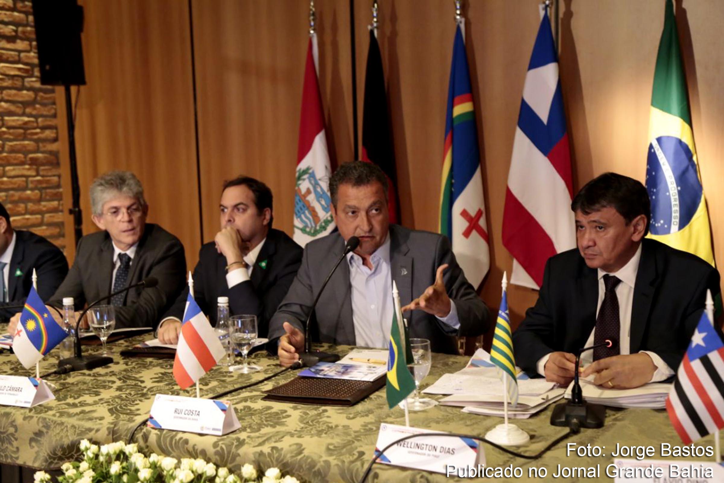Governador Rui Costa defende que forças federais atuem nas fronteiras, e em zonas portuárias, aeroportuárias e marítimas, além do combate ao crime financeiro organizado.