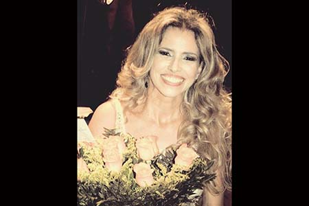 A cantora Simone Sampaio fez palestra, pelo Dia Internacional da Mulher, quarta-feira, no Rotary Feira de Santana, quando falou de sua trajetória como mulher.