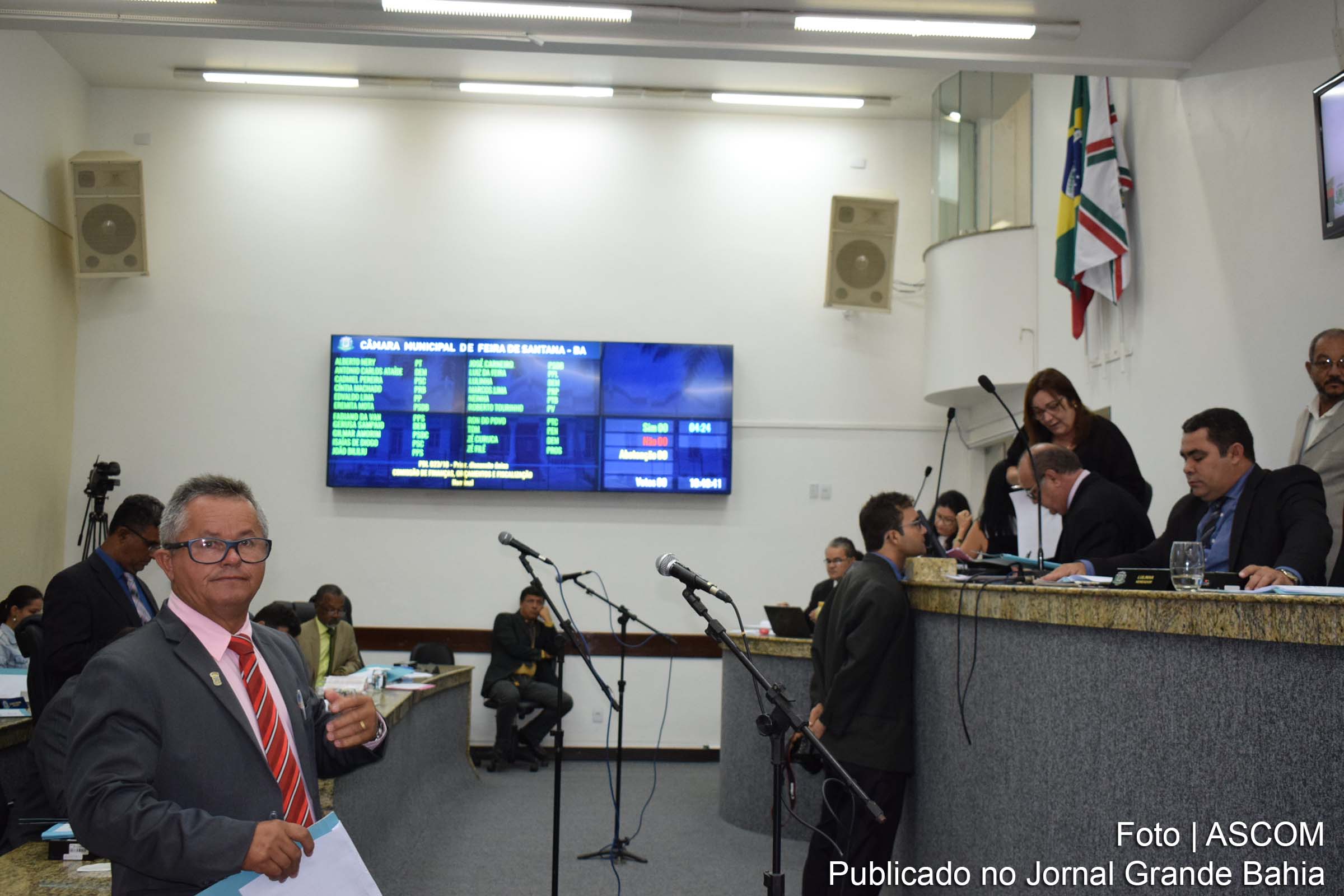 Câmara Municipal de Feira de Santana aprova veto que dispõe sobre a Política de Atenção ao Idoso.