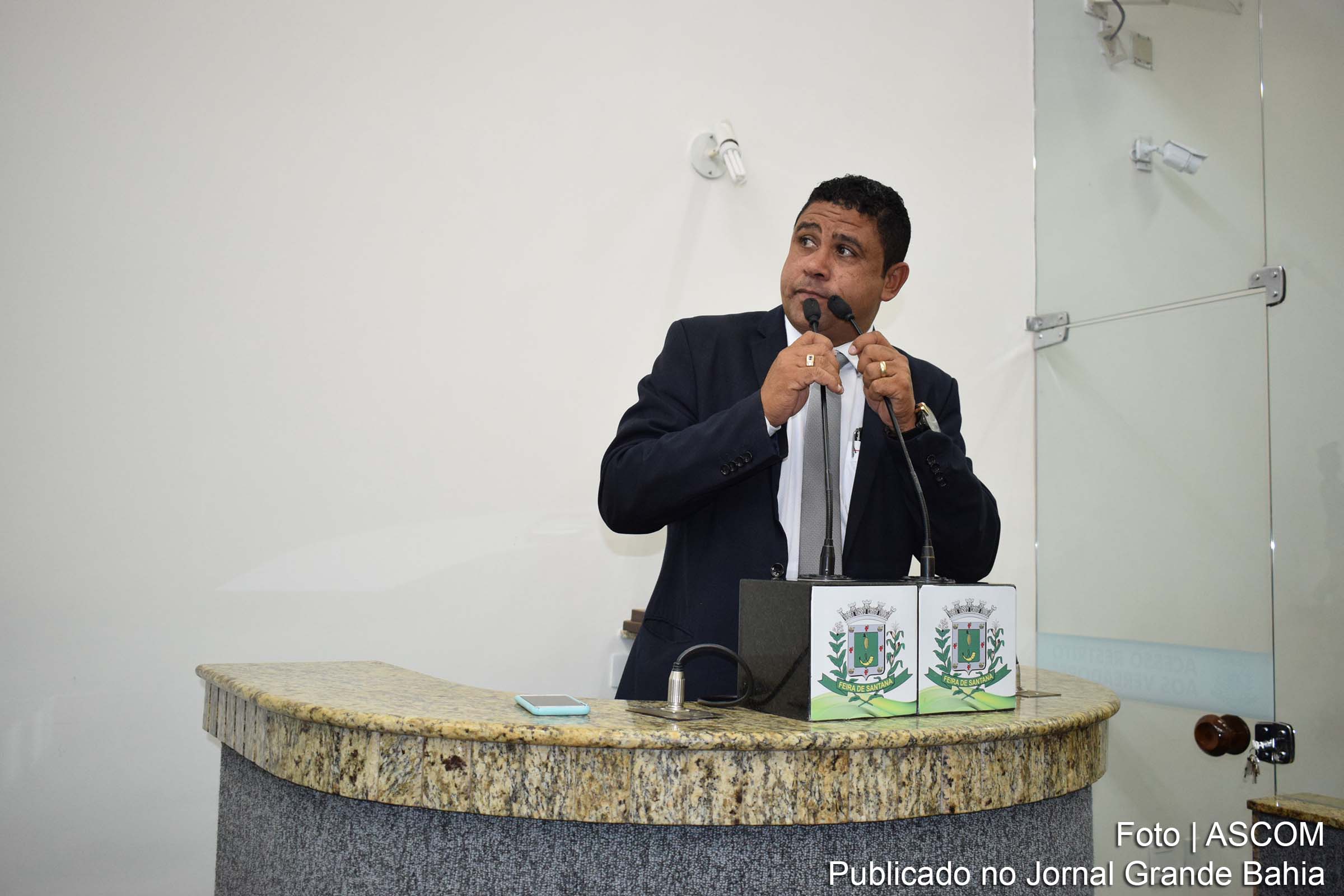 Ewerton Carneiro: não estão morrendo apenas cidadãos comuns, estão morrendo os defensores da população.