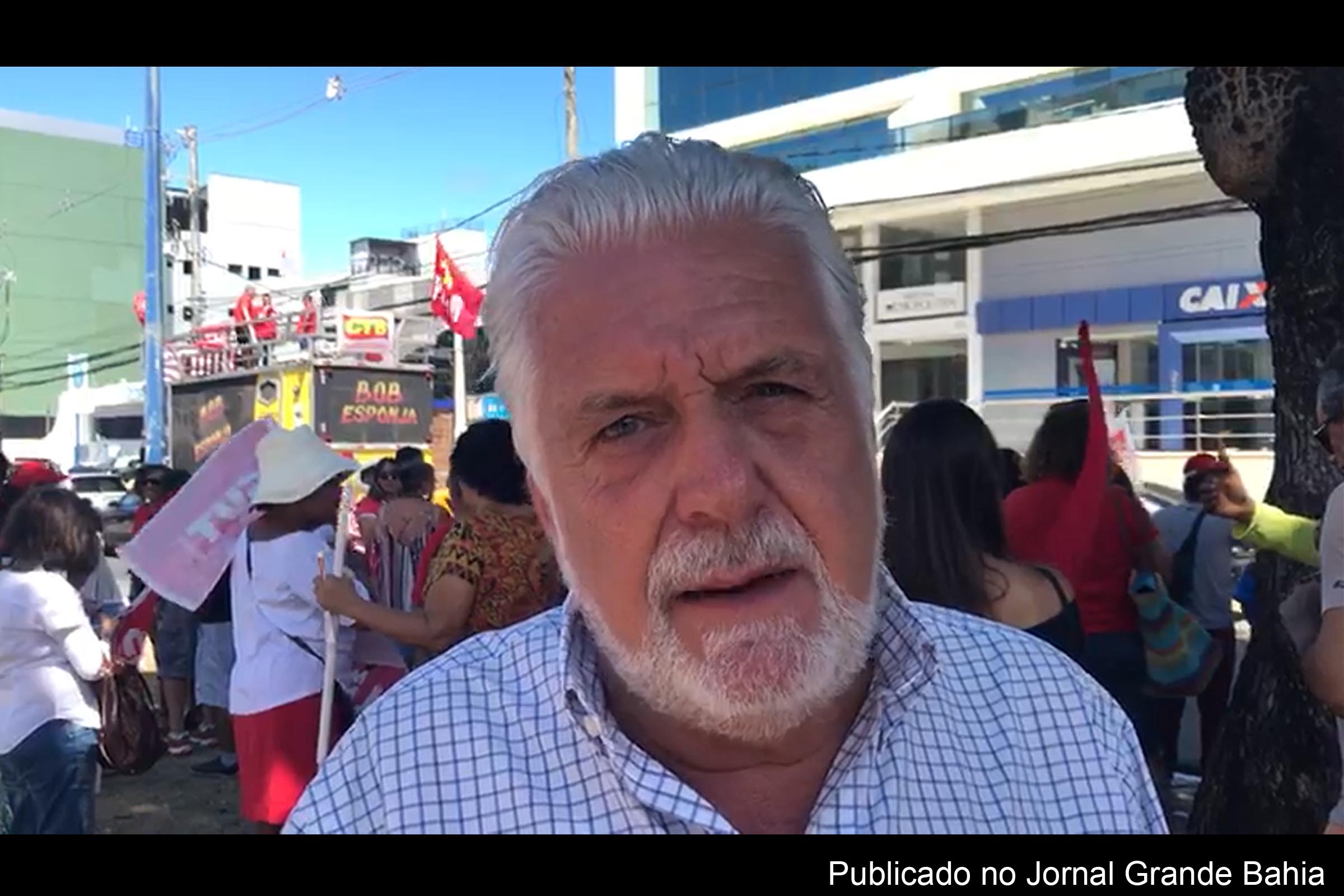 Jaques Wagner convoca mobilização em defesa de 'Lula livre e por eleições democráticas e limpas'.