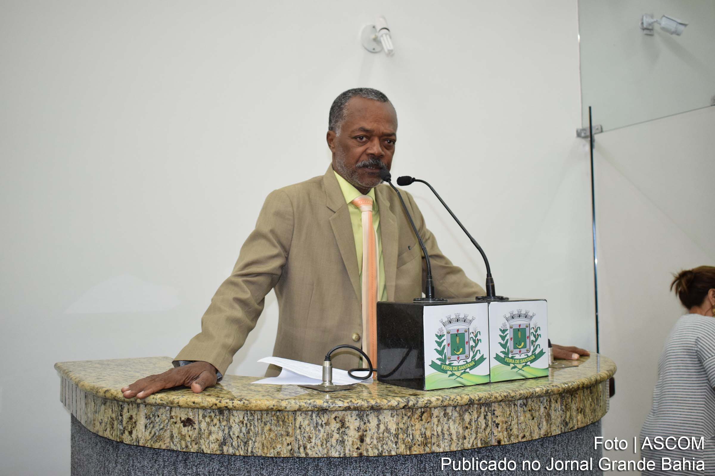 João dos Santos (João Bililiu): que Deus os conforte e o coloque em um bom lugar.