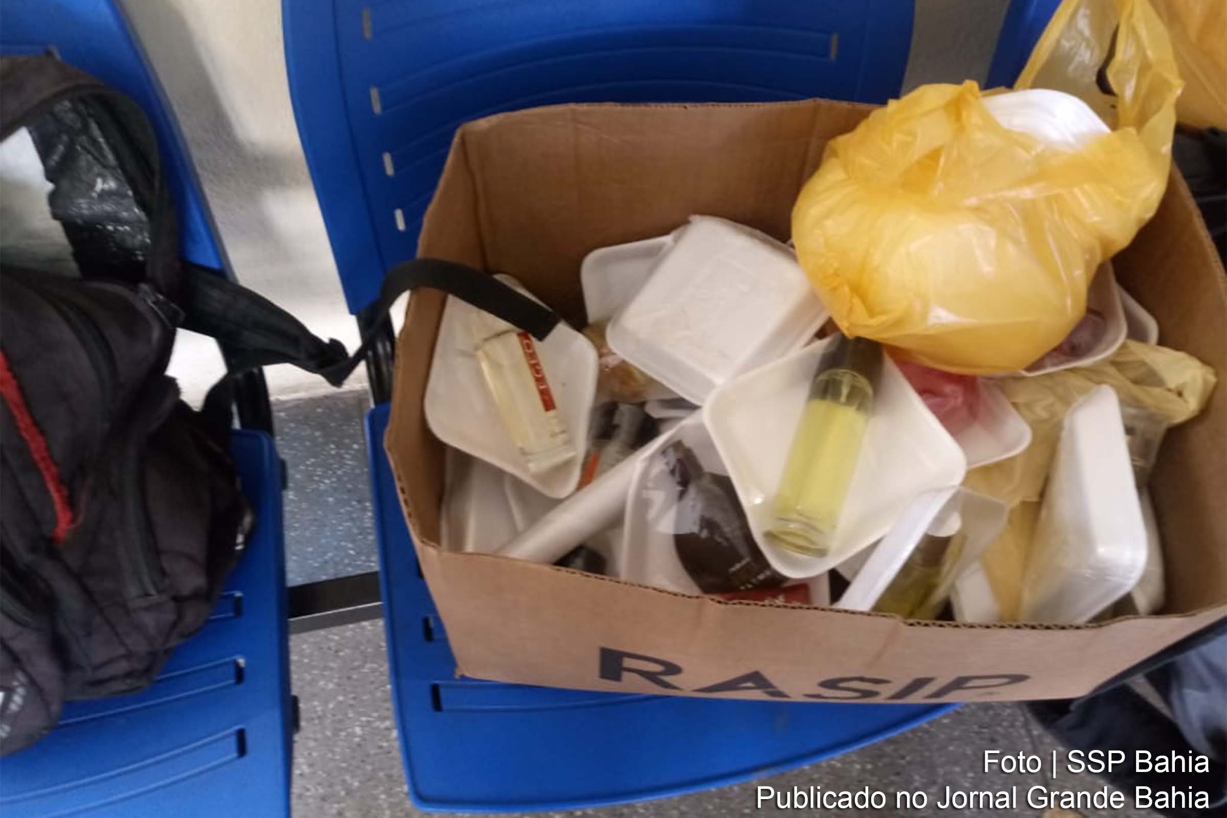 Materiais apreendidos pelo 18° Batalhão de Polícia Militar, em Salvador.