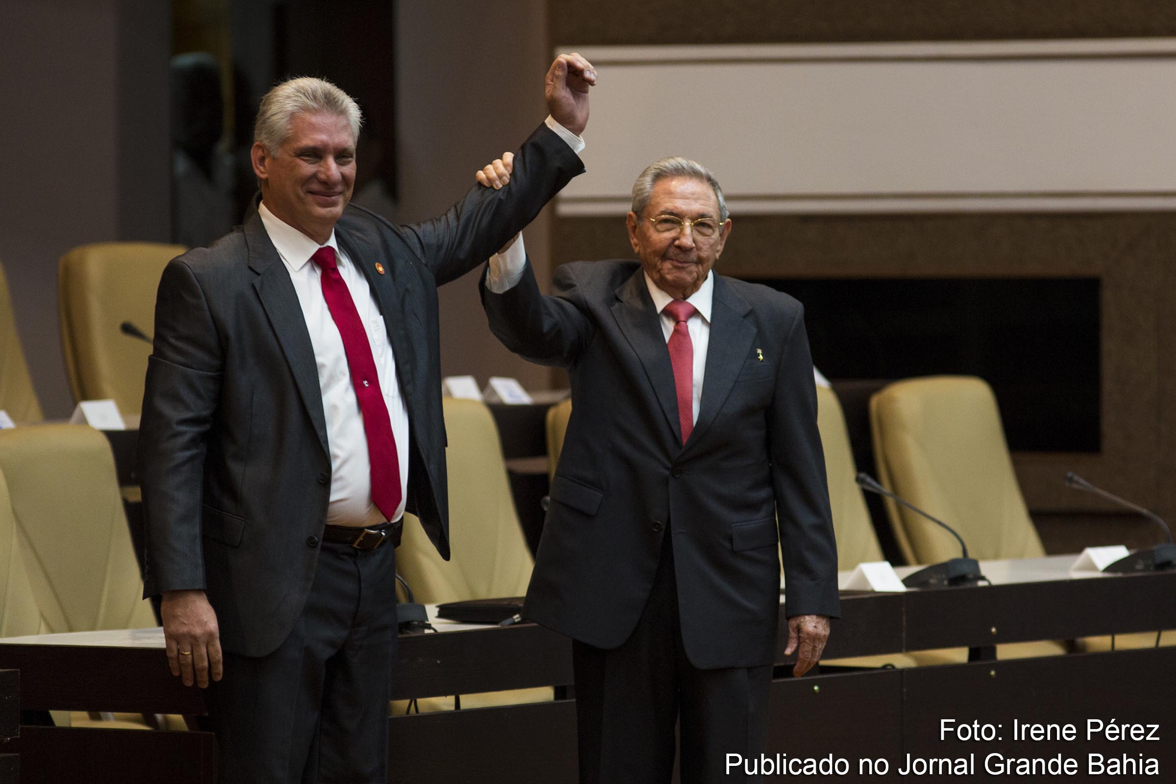 Miguel Díaz-Canel Bermúdez e Raúl Modesto Castro Ruz, durante eleição Diaz-Canel como presidente de Cuba.